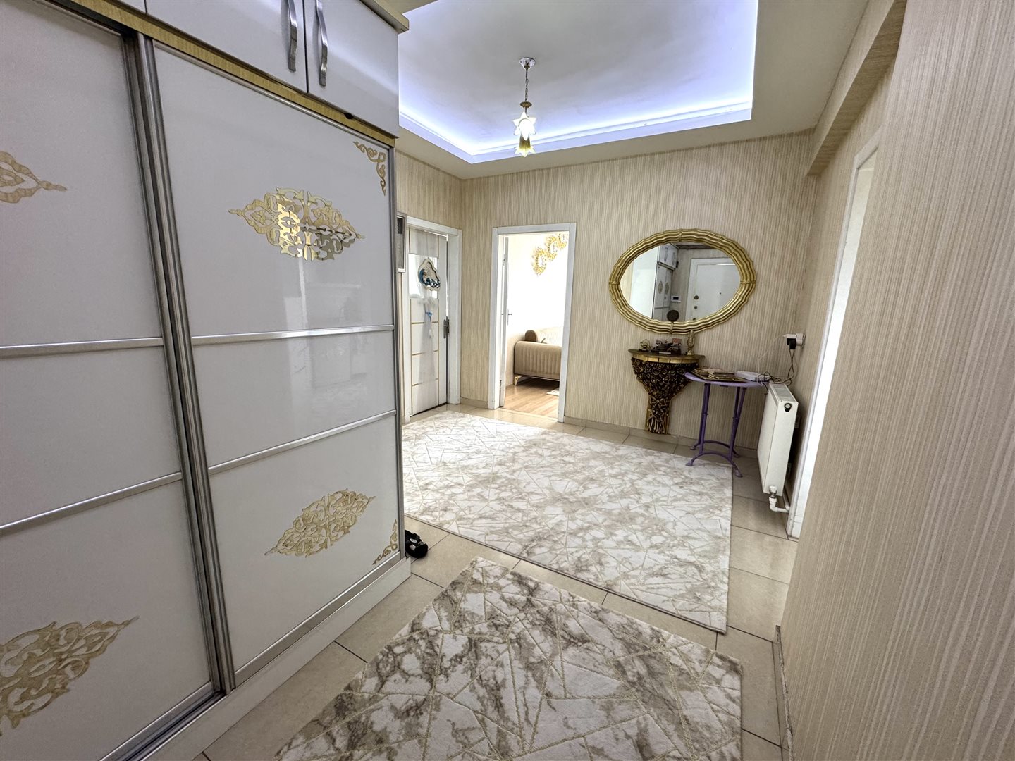 SELÇUKLU'DA KAPALI OTOPARKLI MANZARALI GENİŞ 3+1 SATILIK DAİRE - 25