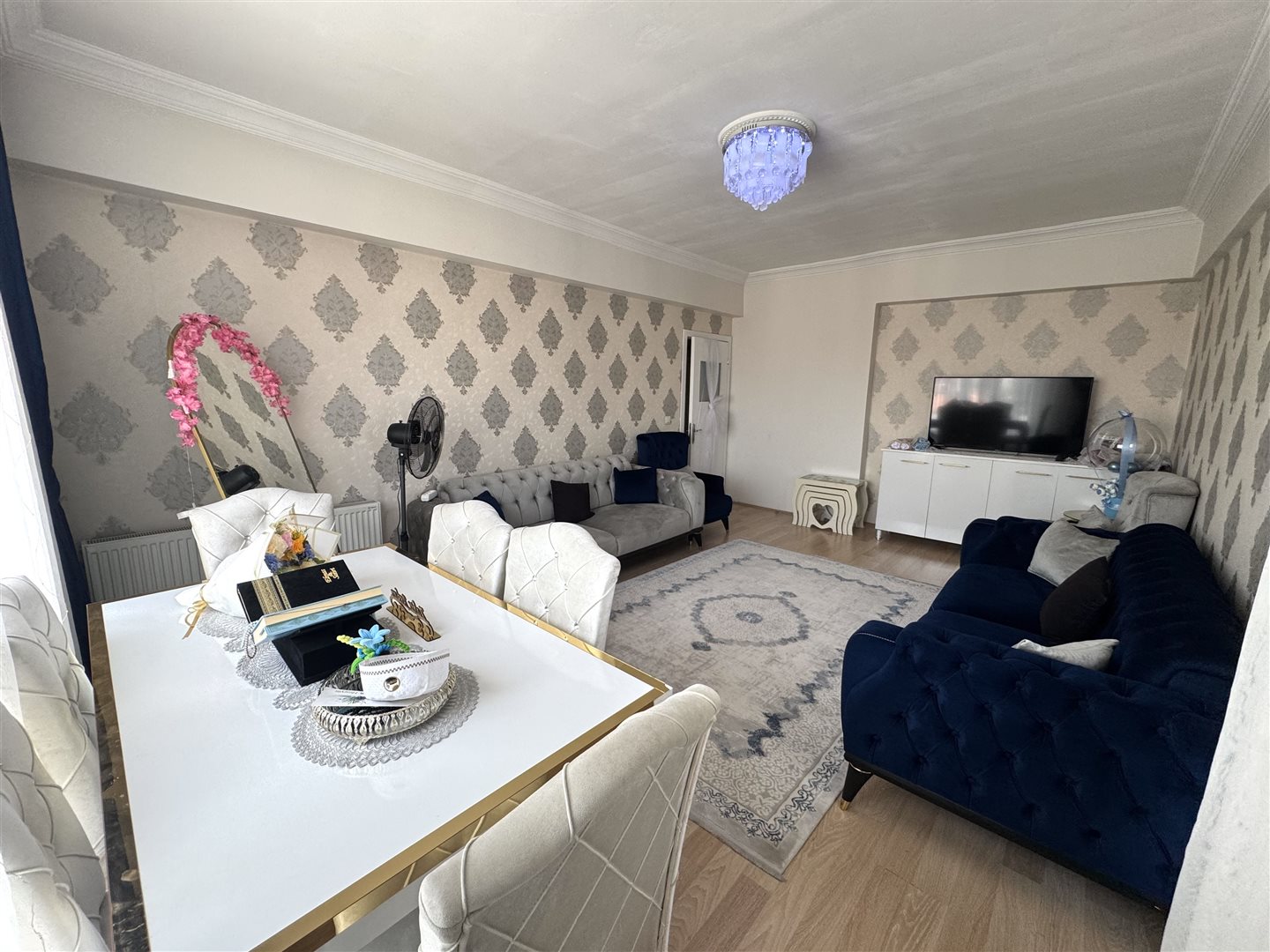 SELÇUKLU'DA KAPALI OTOPARKLI MANZARALI GENİŞ 3+1 SATILIK DAİRE - 4