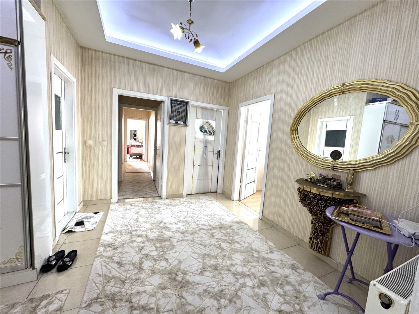 SELÇUKLU'DA KAPALI OTOPARKLI MANZARALI GENİŞ 3+1 SATILIK DAİRE - 24