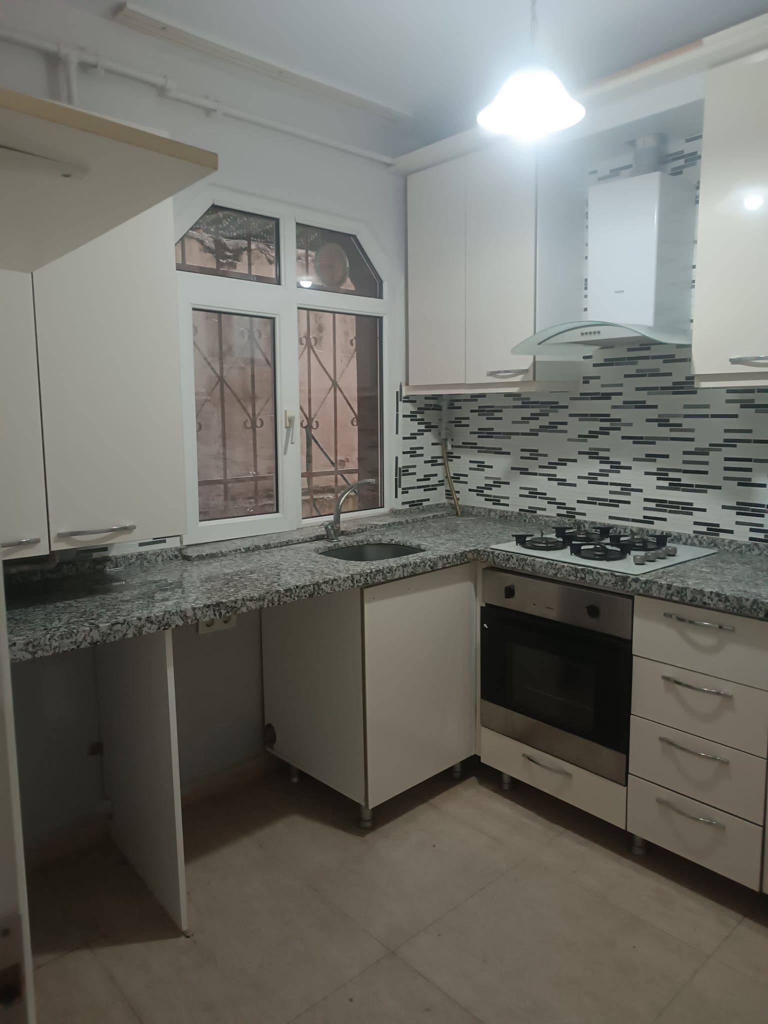 RamiYeni Mahalle’de Kat Mülkiyetli, Kiracılı, Düz Giriş 2+1 Daire - 21