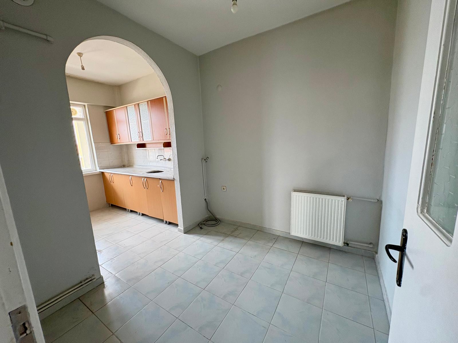TALAS MEVLANA MERKEZİ KONUMDA SATILIK 3+1 DAİRE