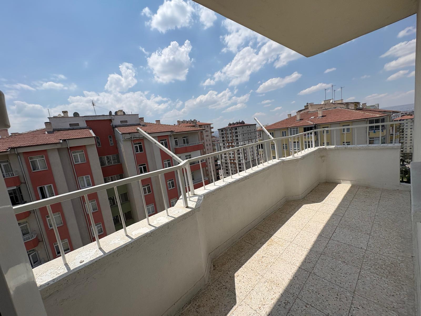 TALAS MEVLANA MERKEZİ KONUMDA SATILIK 3+1 DAİRE - 7
