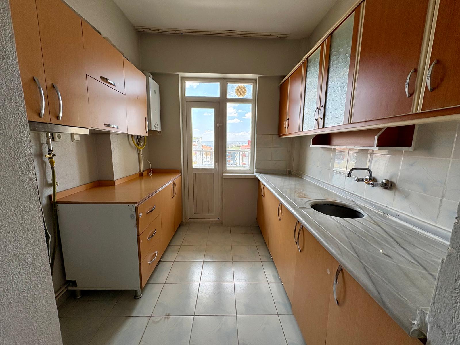 TALAS MEVLANA MERKEZİ KONUMDA SATILIK 3+1 DAİRE - 2