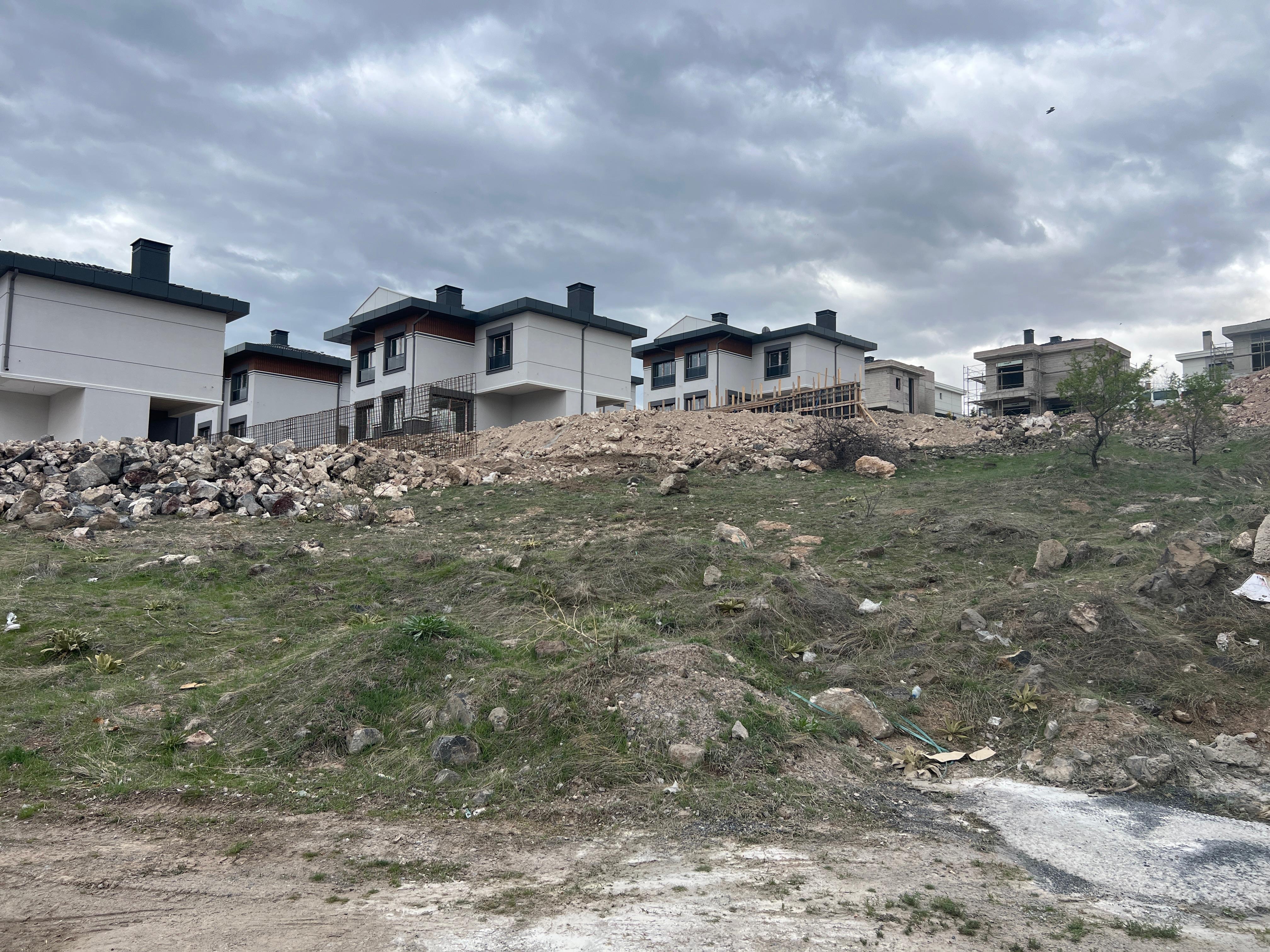 KAYSERİ’NİN EN PRESTİJLİ VİLLA SİTELERİ BÖLGESİNDE SATILIK 2.004 m² KUPON ARSA! - 2