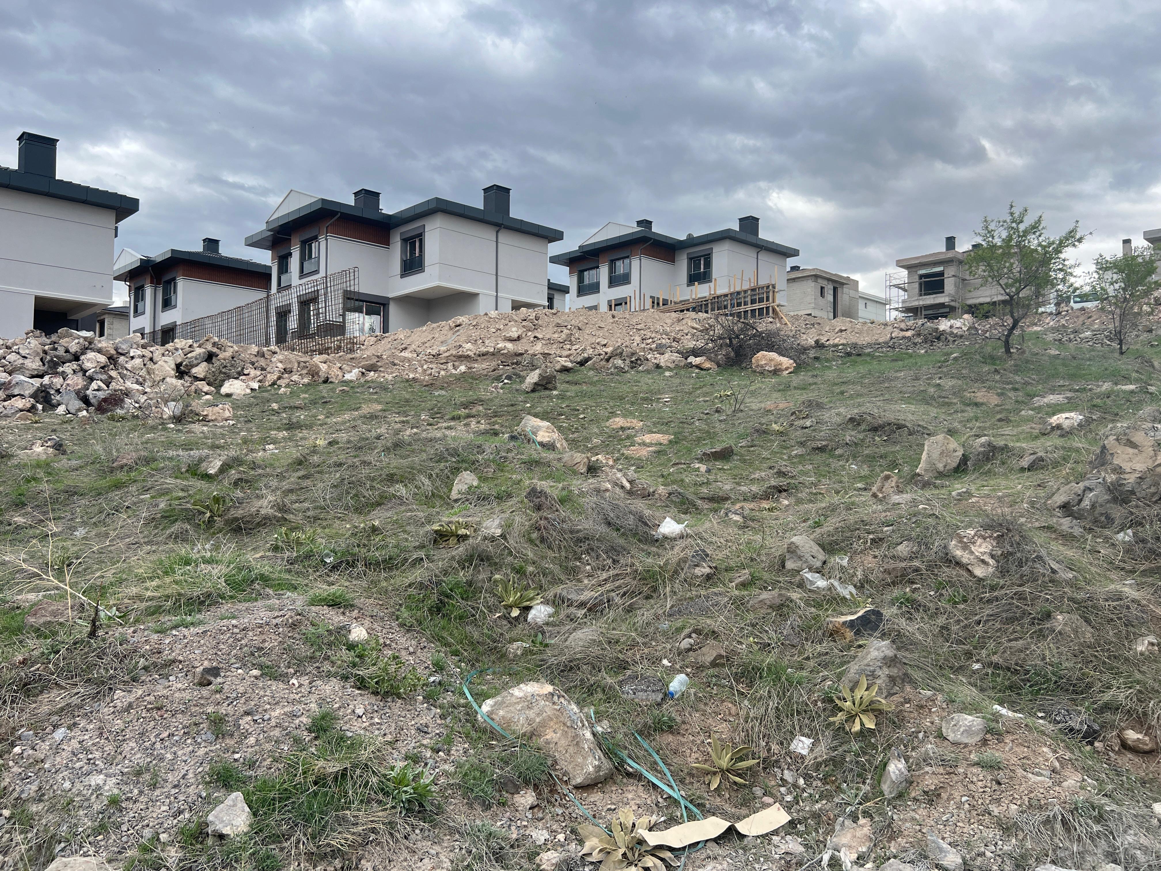 KAYSERİ’NİN EN PRESTİJLİ VİLLA SİTELERİ BÖLGESİNDE SATILIK 2.004 m² KUPON ARSA! - 4