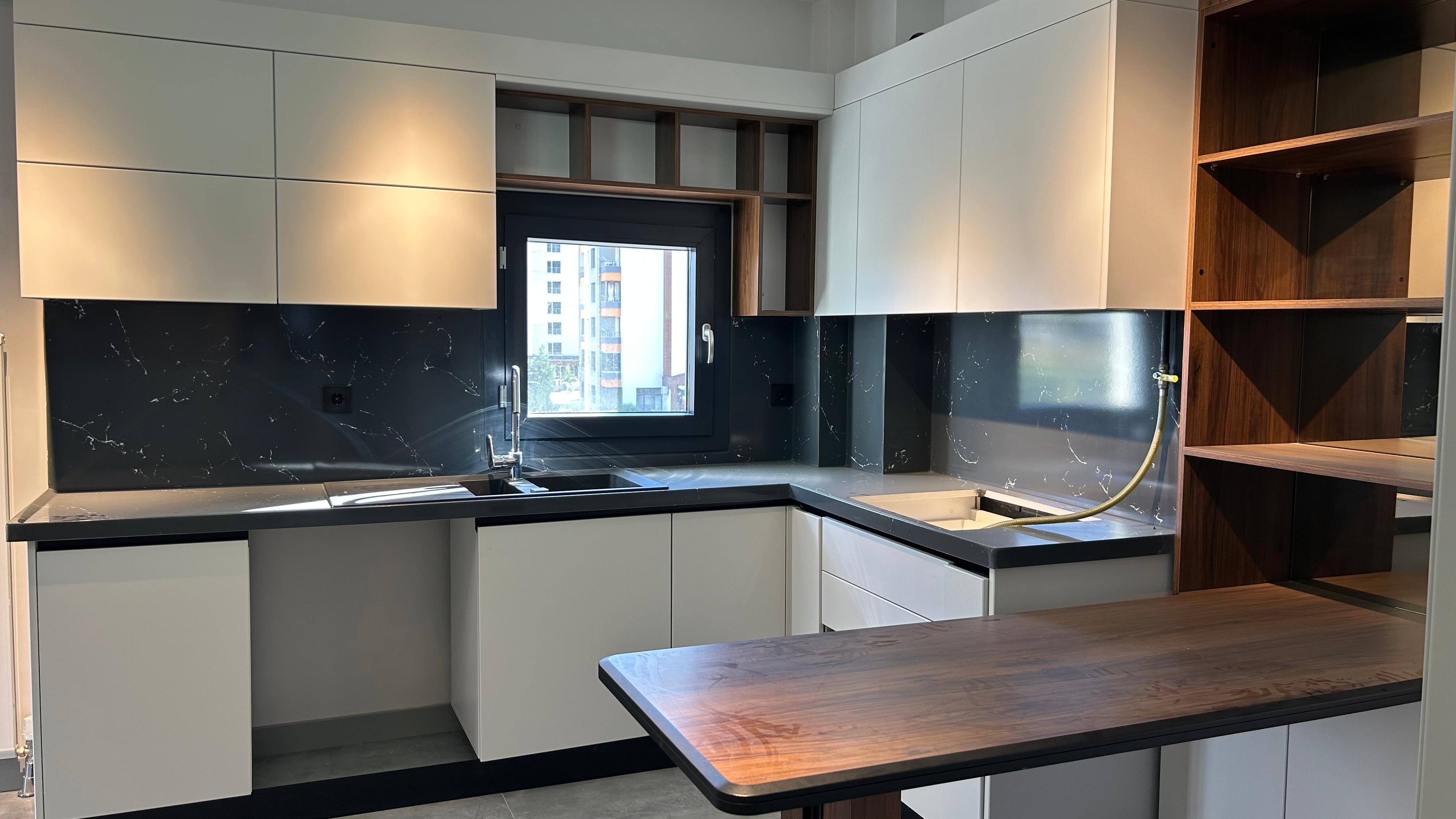 YAKUT MAH. MERKEZİNDE SATILIK ULTRA LÜKS 4+1 DAİRE ! - 13