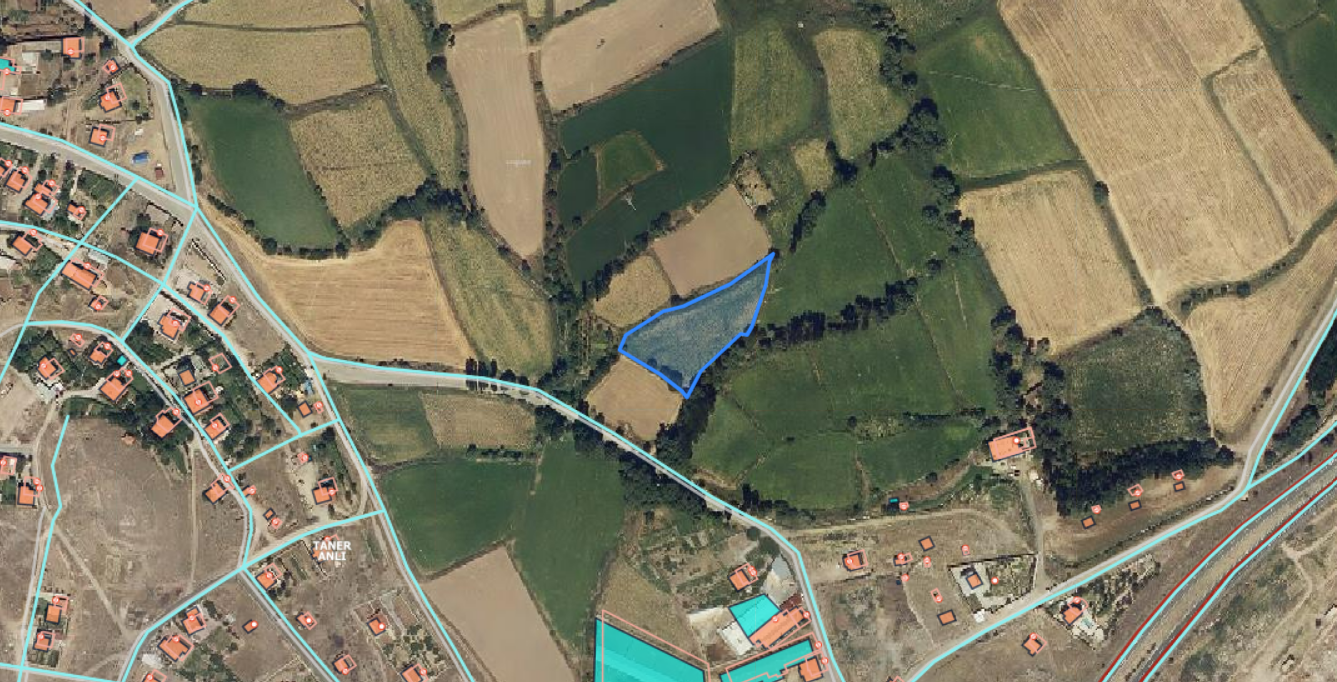 BARSAMA'DA SATILIK 4,675 m2 TARLA - 3