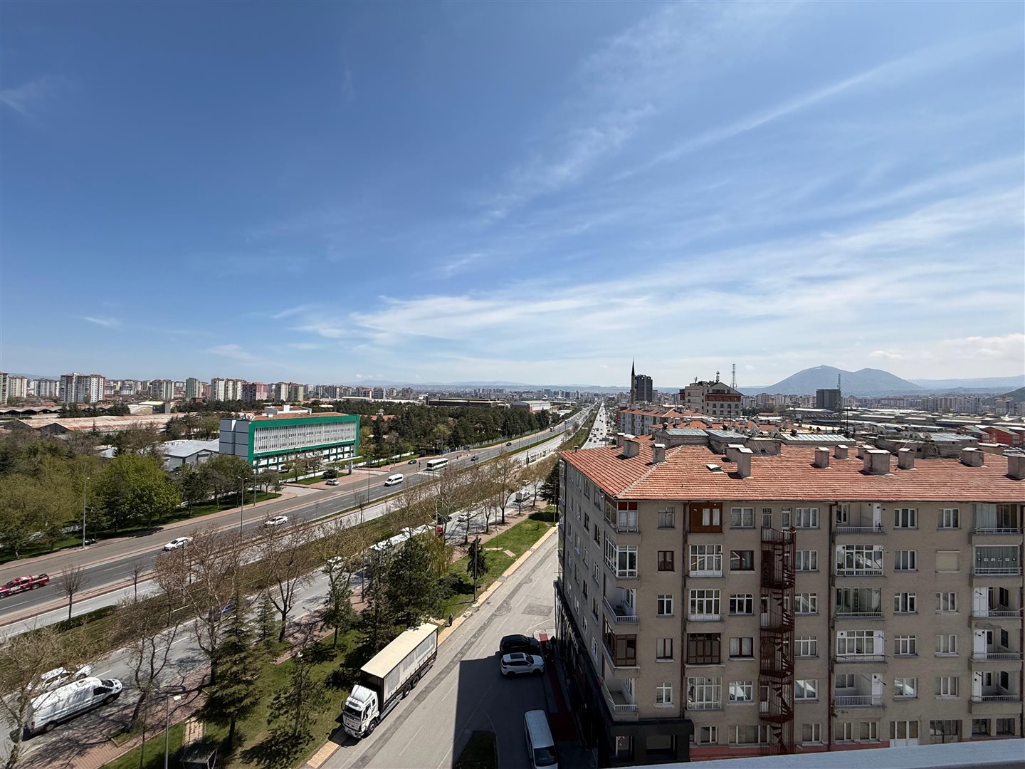 OSMAN KAVUNCU MAHALLESİ’NDE 3+1, 140 M² NET DAİRE - 18