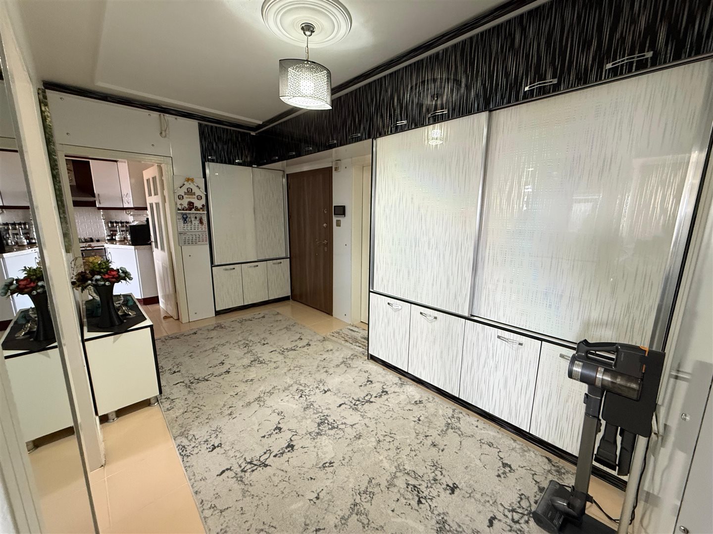 OSMAN KAVUNCU MAHALLESİ’NDE 3+1, 140 M² NET DAİRE - 6