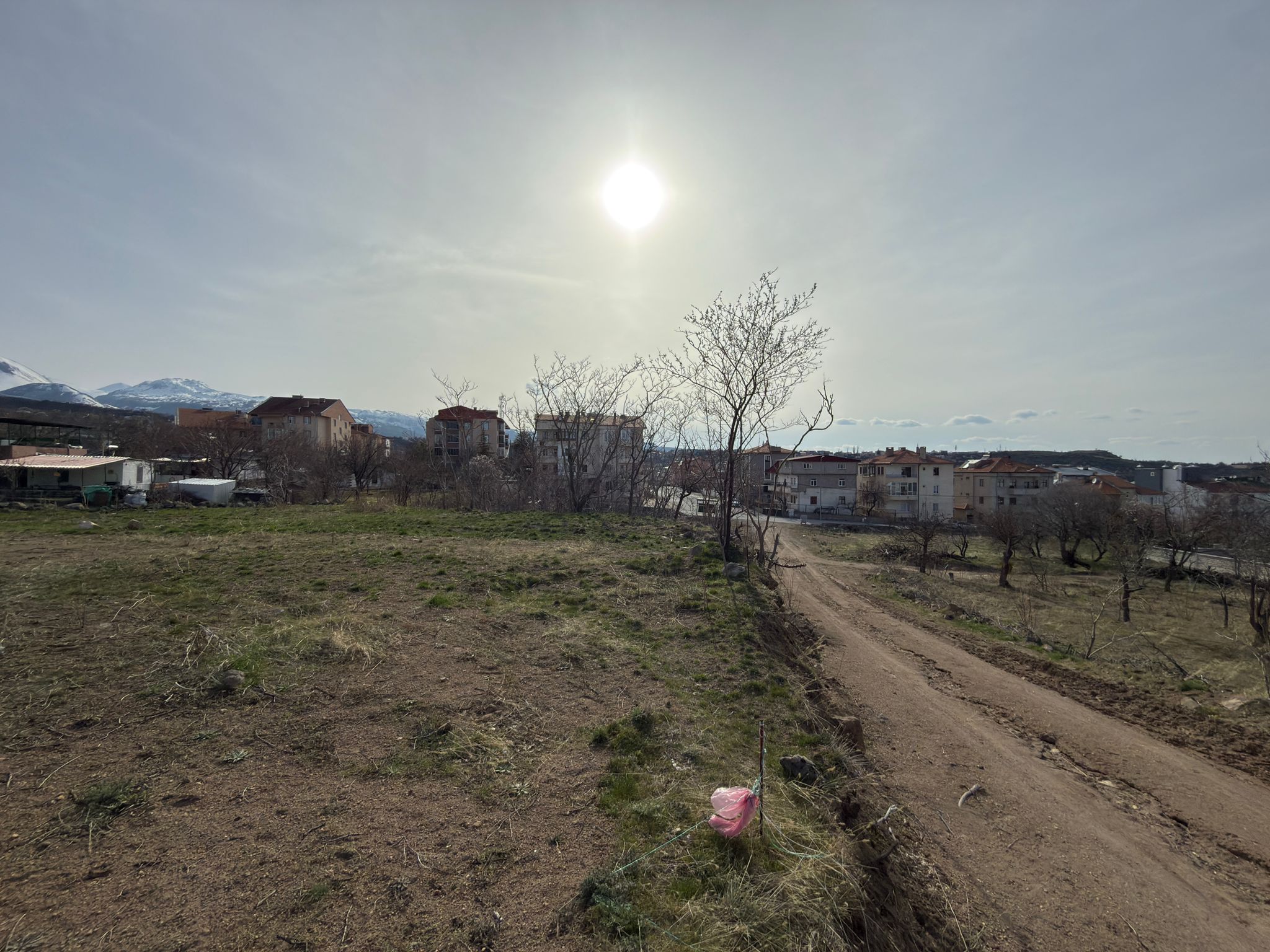 YAŞAR GYO| HACILAR AKDAM MAH. 909 m2 TEMİZ VİLLA PARSELİ ! - 9