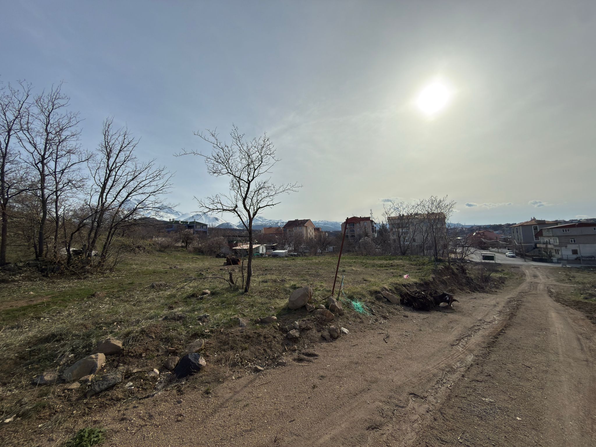 YAŞAR GYO| HACILAR AKDAM MAH. 909 m2 TEMİZ VİLLA PARSELİ ! - 6