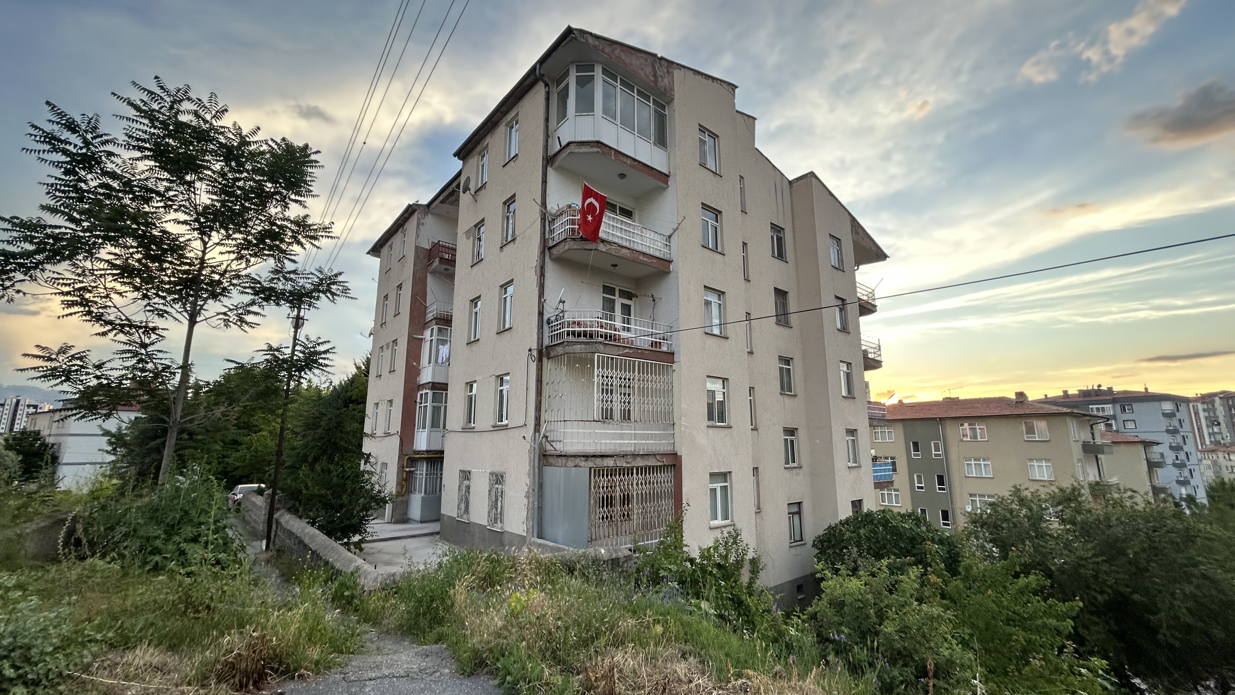 TALAS YENİDOĞAN MAH SATILIK 2,5+1 DAİRE ! - 8