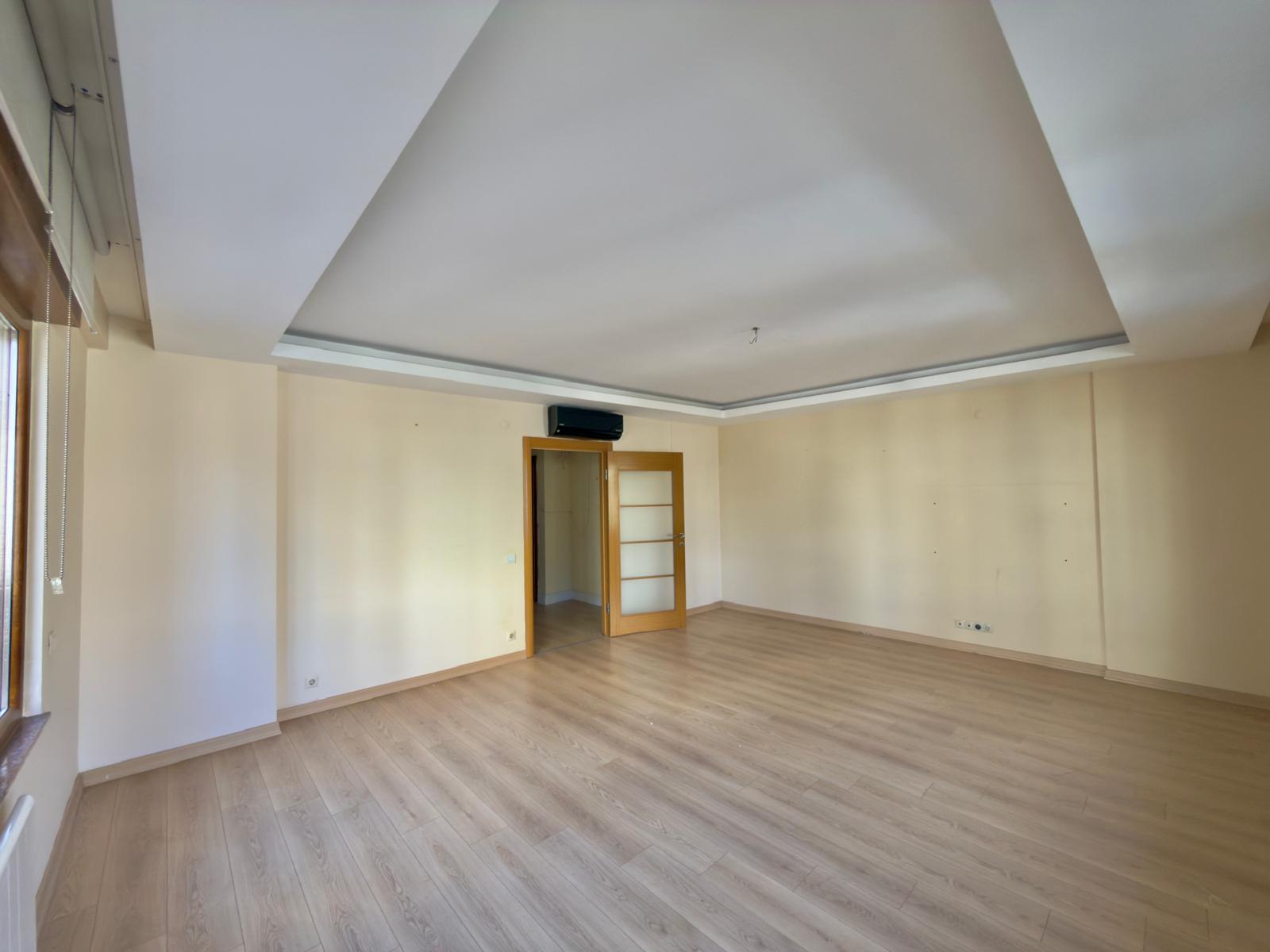 BEŞİKTAŞ DİKİLİTAŞ'TA GENİŞ VE FERAH 3+1 SATILIK FIRSAT DAİRE - 27