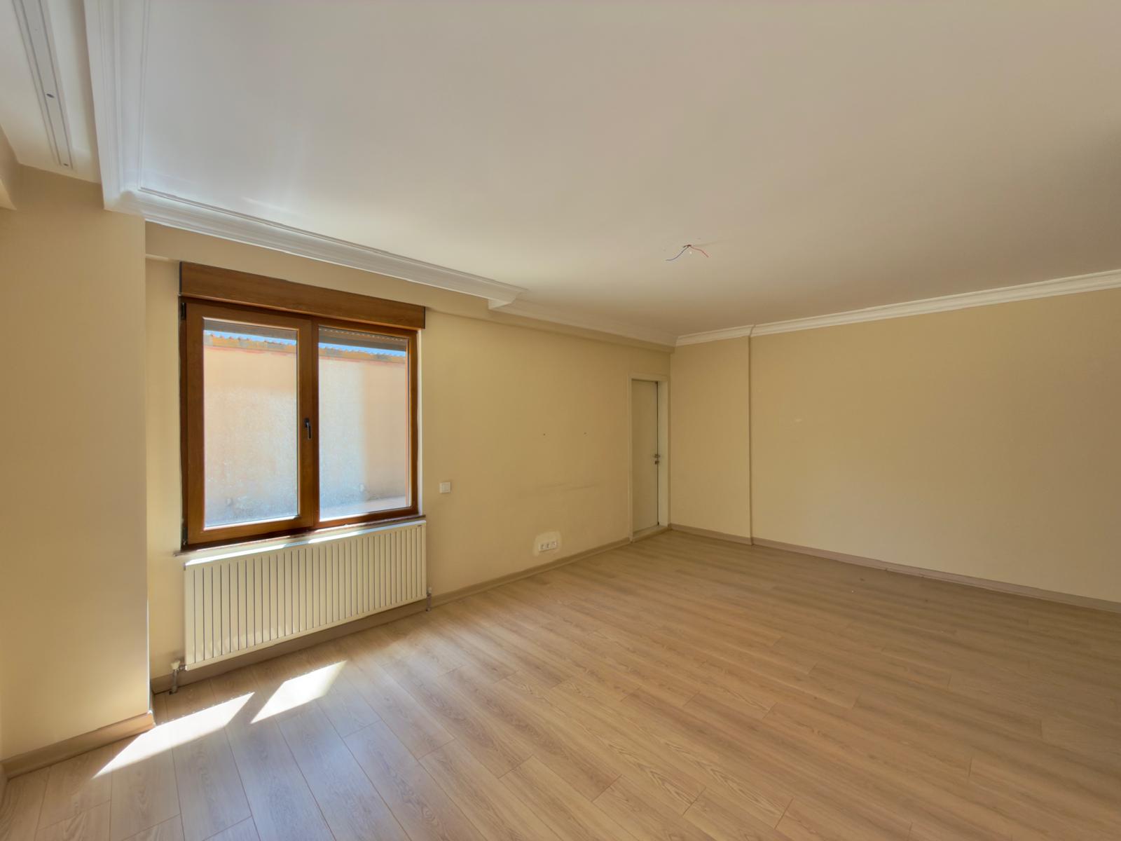 BEŞİKTAŞ DİKİLİTAŞ'TA GENİŞ VE FERAH 3+1 SATILIK FIRSAT DAİRE - 10