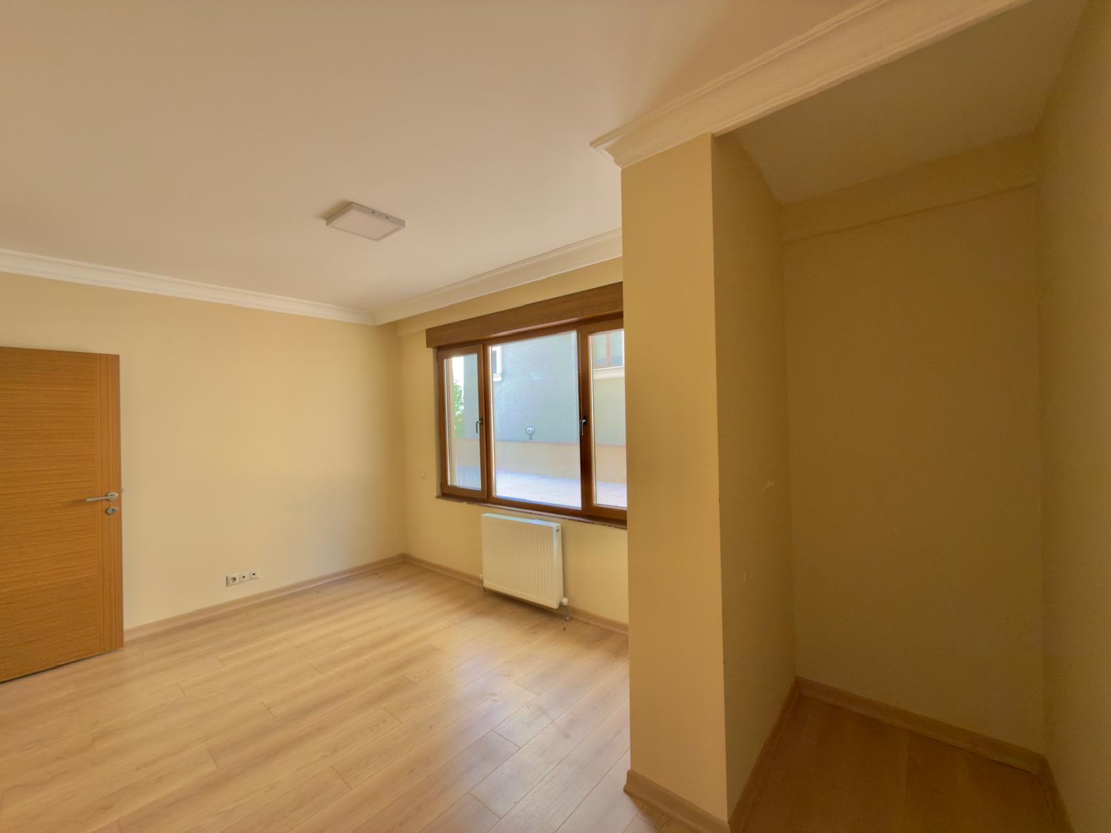 BEŞİKTAŞ DİKİLİTAŞ'TA GENİŞ VE FERAH 3+1 SATILIK FIRSAT DAİRE - 7