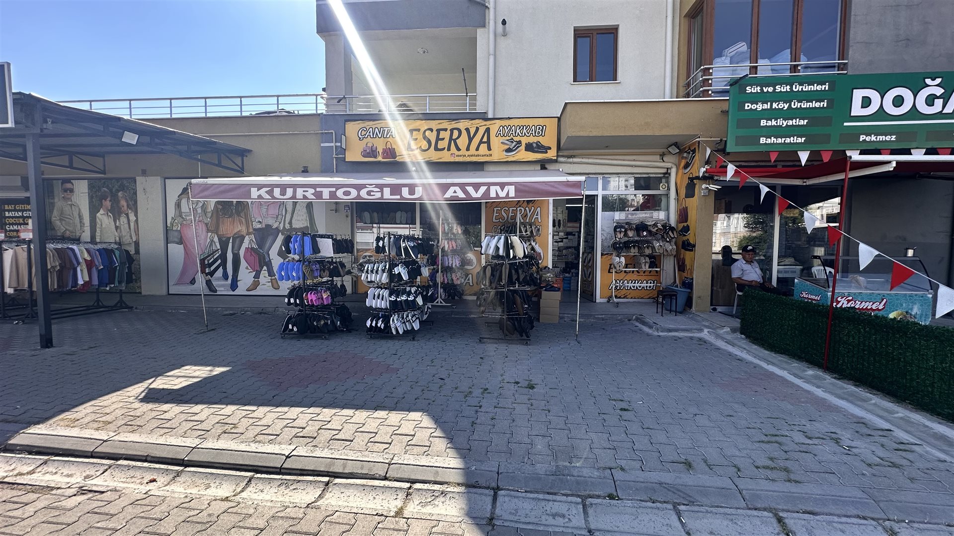 BAĞDAT CAD. ARKASINDA SATILIK DÜKKAN - 2