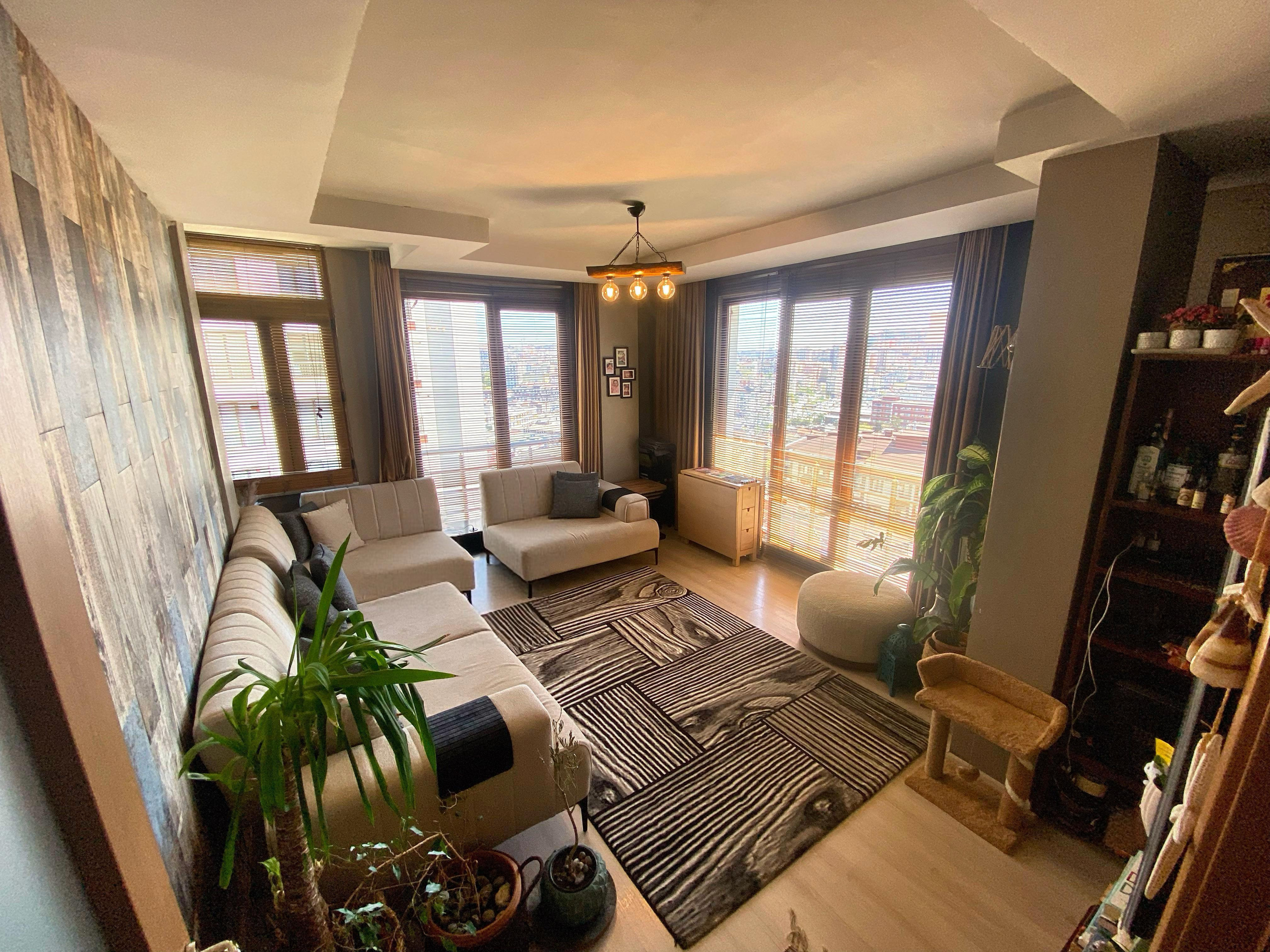 YAŞAR GYO | Eyüp Çırçır Mah.’de Nezih Binada Modern ve Donanımlı 2+1 K. Otopark Ç. Asansörlü