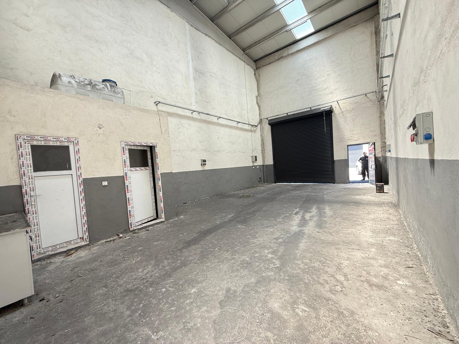 METALSAN 2’DE KİRALIK 100 m² KÖŞE DÜKKAN | 3 CEPHELİ | MESKENLİ | OTOMATİK KEPENKLİ - 11