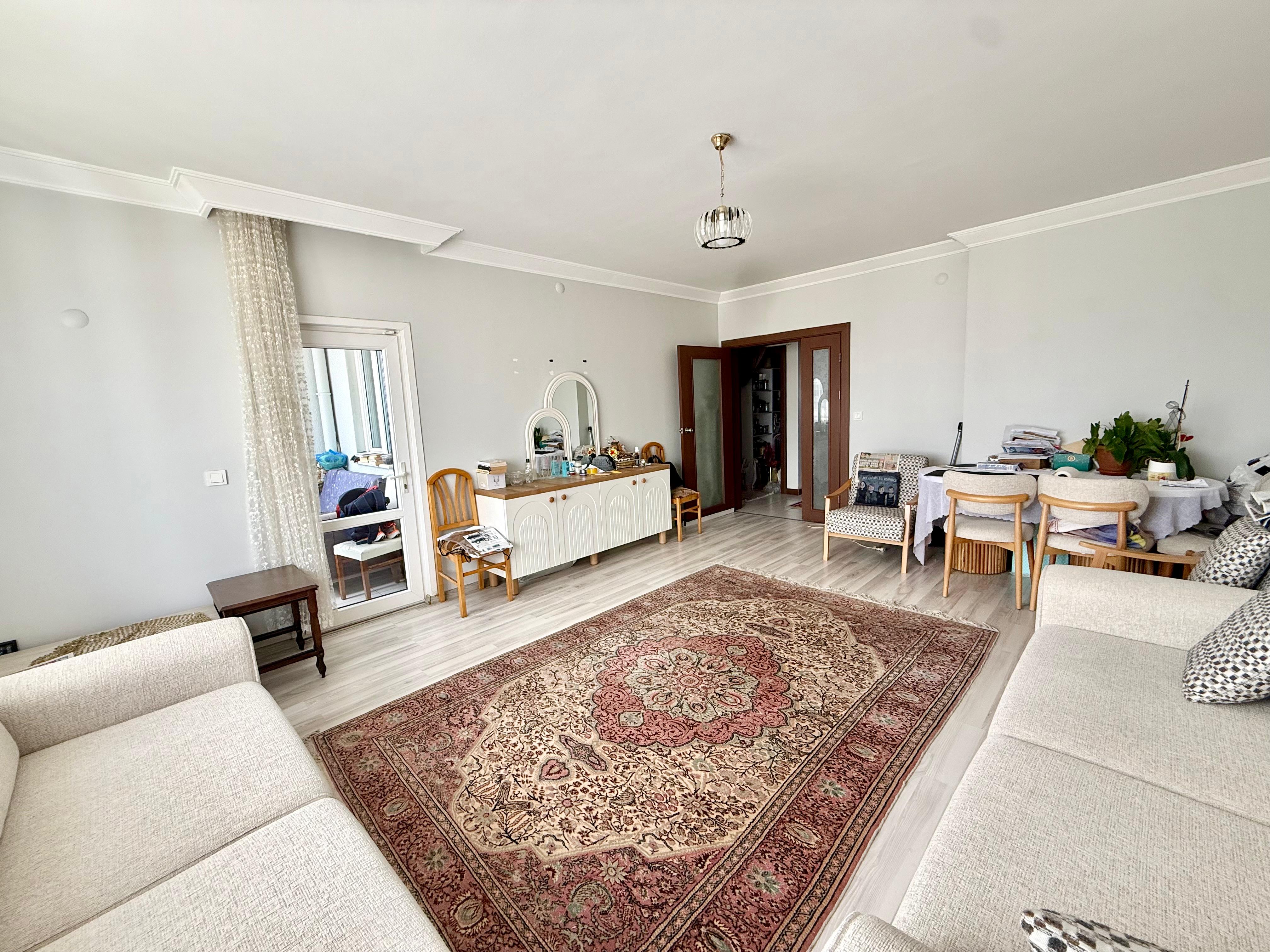 Güneşli Gülistanbul Sitesinde 130 m2 Asansörlü Satılık 3+1 - 13