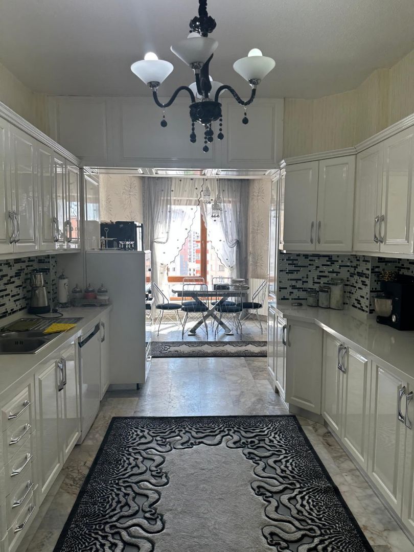 YAŞAR GYO'DAN ALPASLAN MAHALLESİ'NDE LÜKS 4+1 SATILIK DAİRE - 8