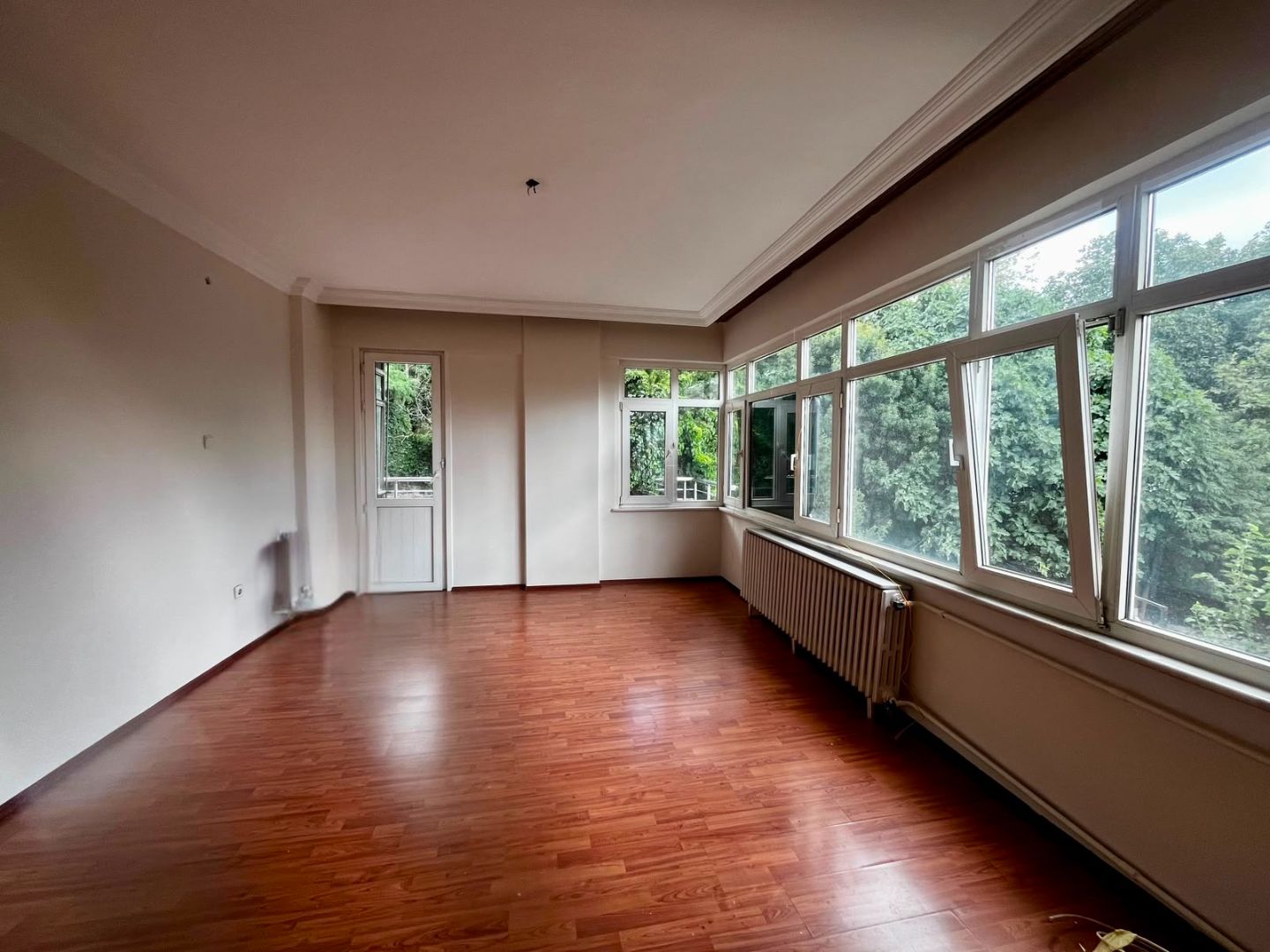 DİKİLİTAŞ KÖŞE PARSELDE 3+1 SATILIK YATIRIM FIRSATI DAİRE !
