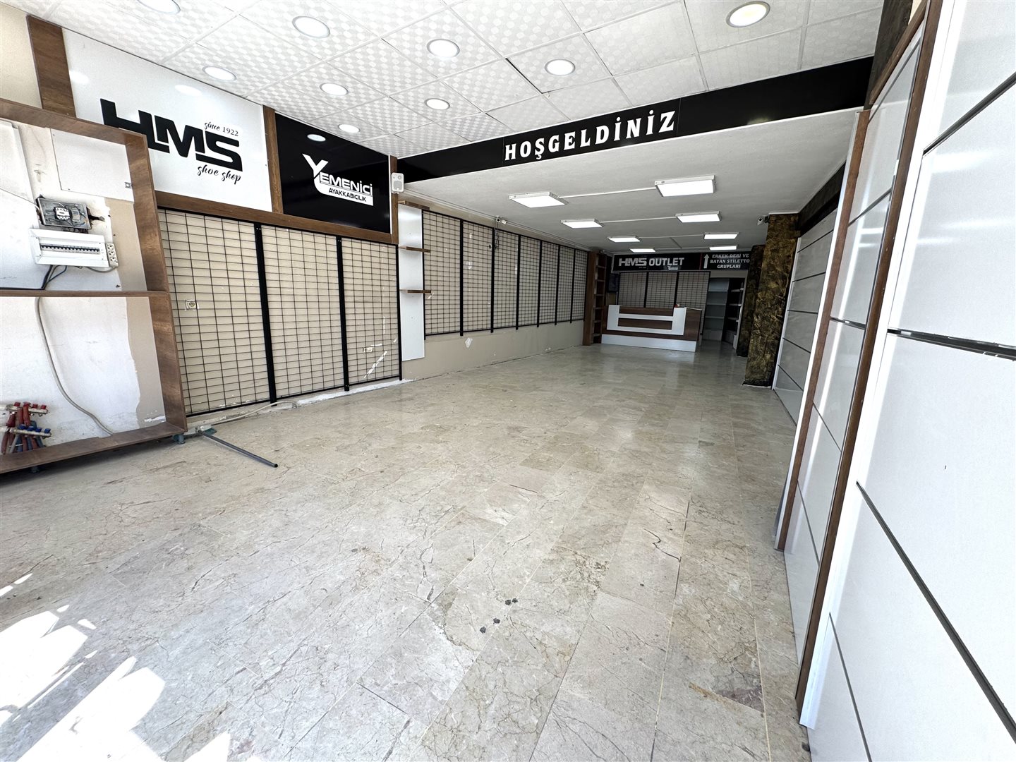 YAŞAR GYO| DEMOKRASİ'DE ANA BULVAR ÜZERİ 210 M2 KİRALIK DÜKKAN - 3