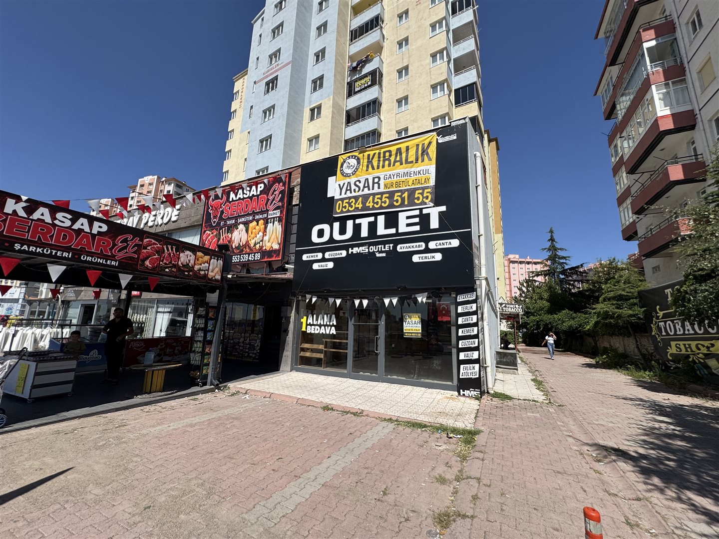 YAŞAR GYO| DEMOKRASİ'DE ANA BULVAR ÜZERİ 210 M2 KİRALIK DÜKKAN - 2