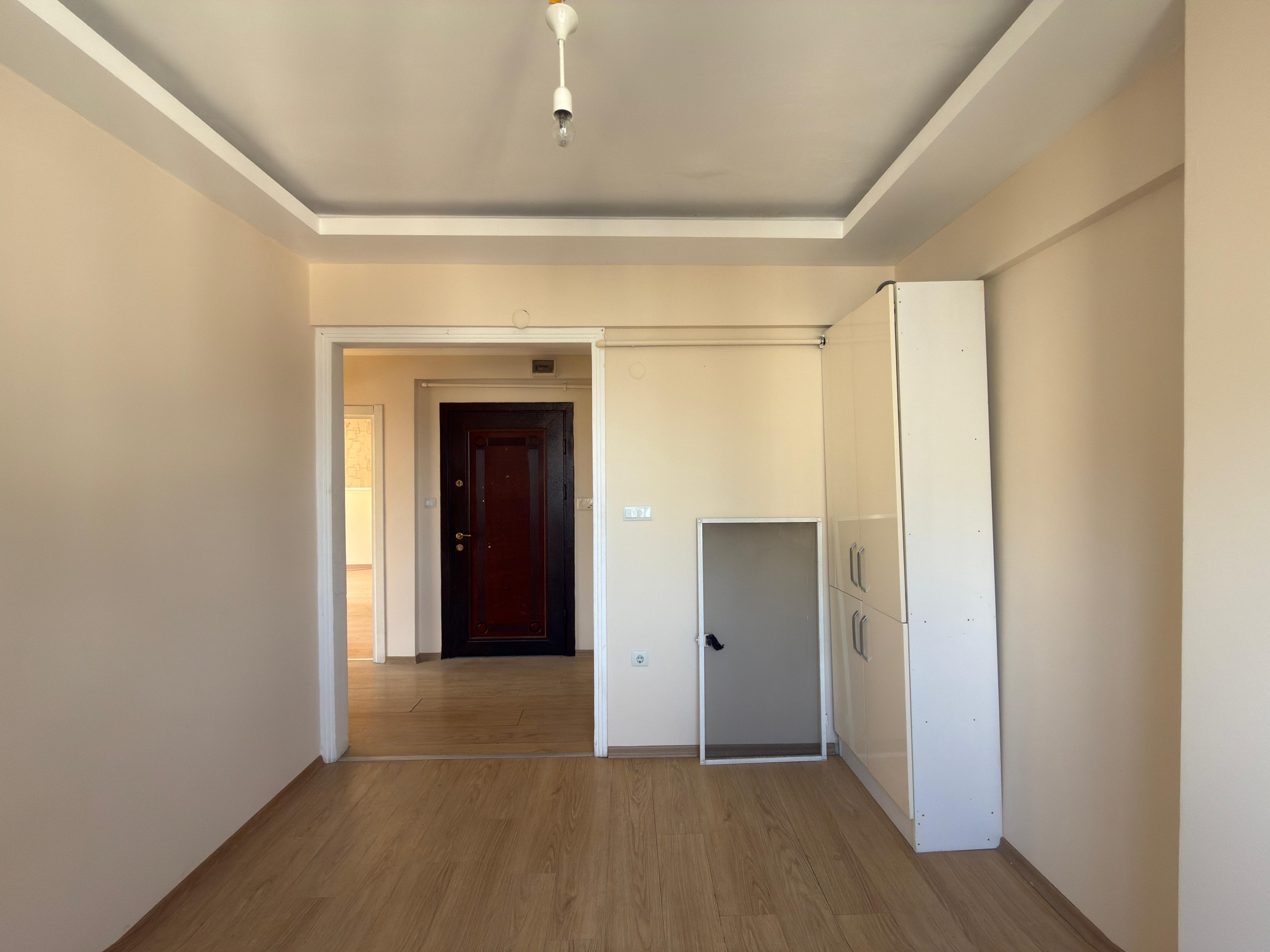 İÇERENKÖY MERKEZDE, METROYA YAKIN SATILIK 2+1 DAİRE - 15