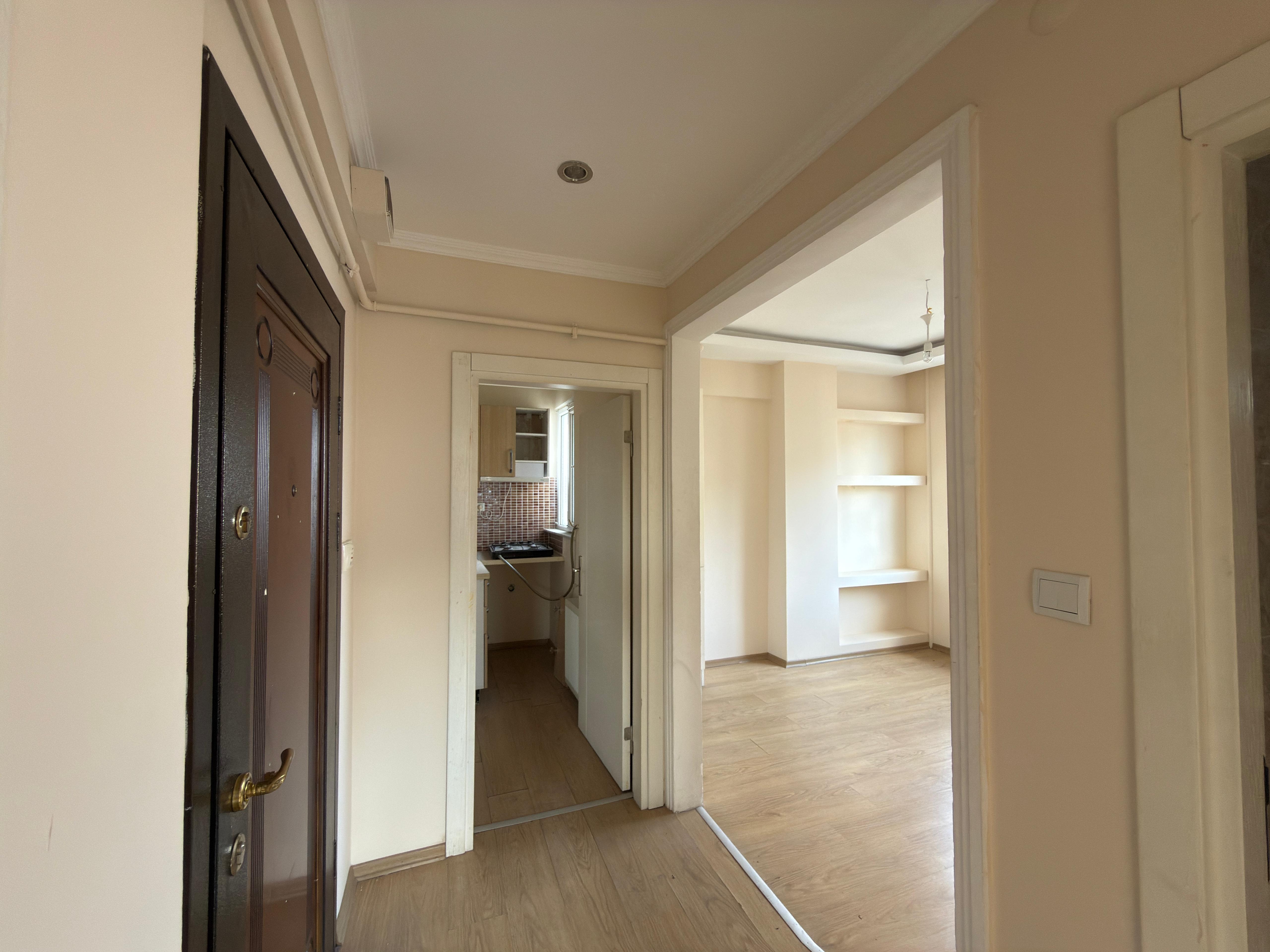 İÇERENKÖY MERKEZDE, METROYA YAKIN SATILIK 2+1 DAİRE - 11