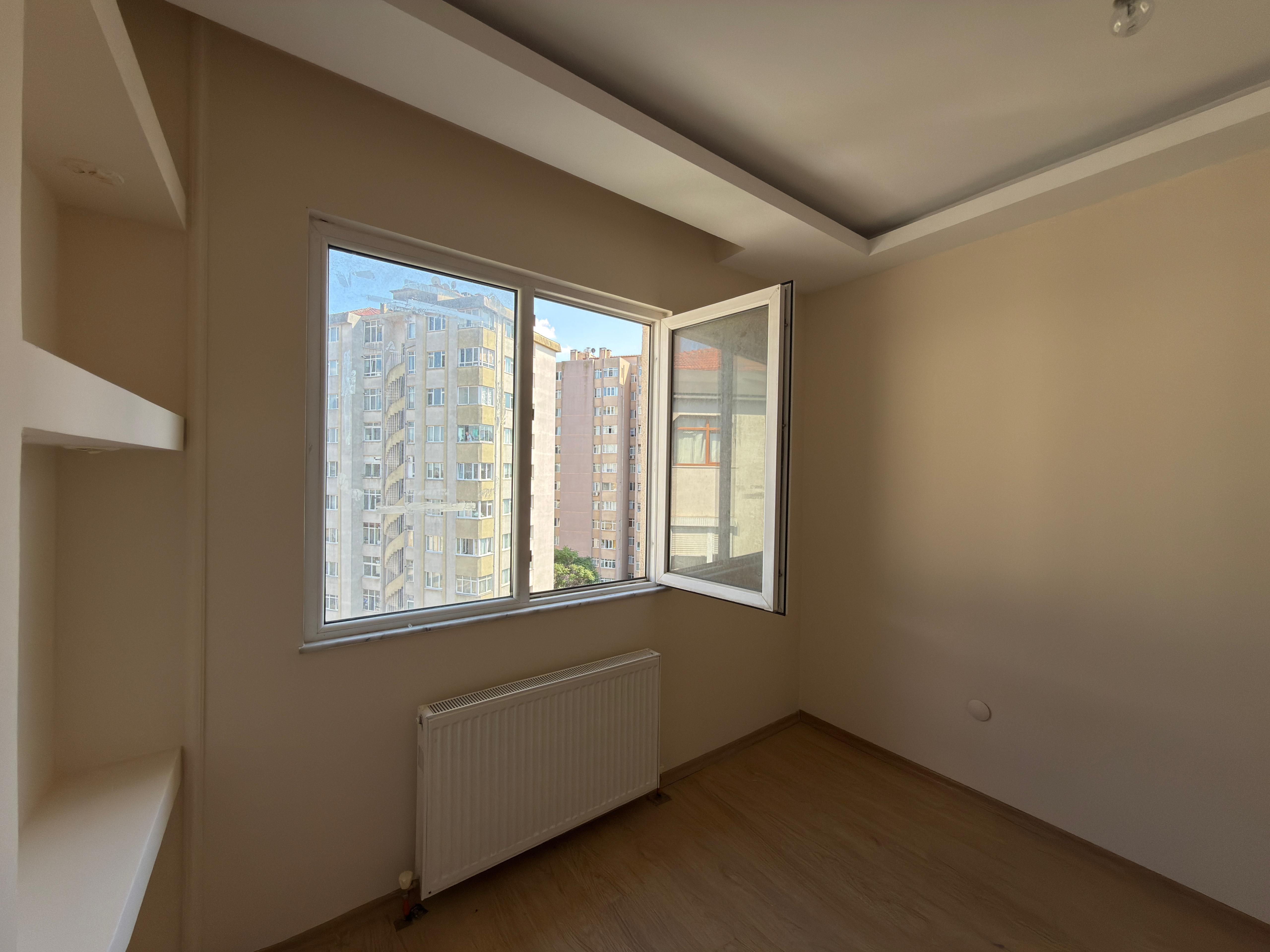 İÇERENKÖY MERKEZDE, METROYA YAKIN SATILIK 2+1 DAİRE - 17