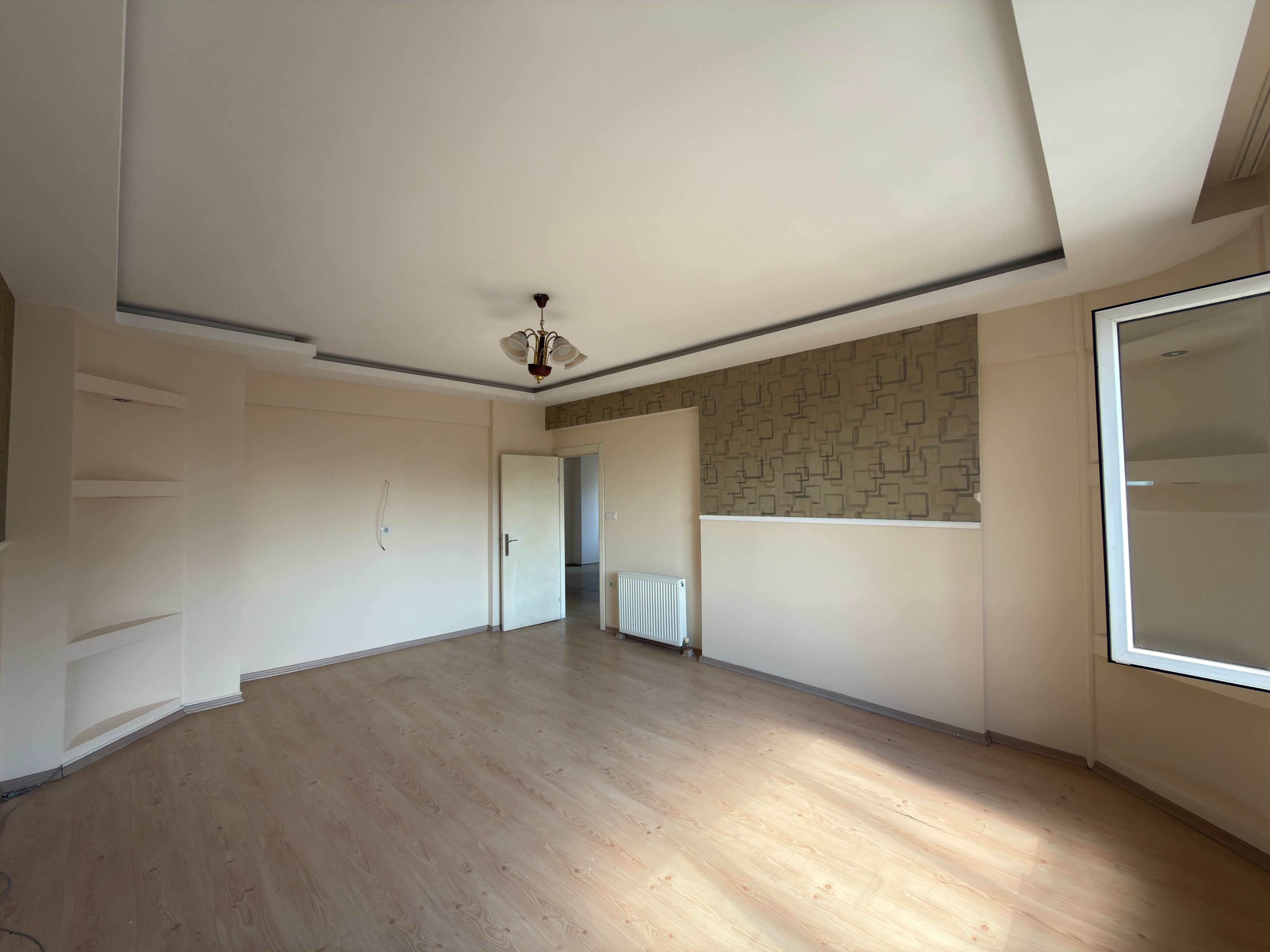 İÇERENKÖY MERKEZDE, METROYA YAKIN SATILIK 2+1 DAİRE - 18