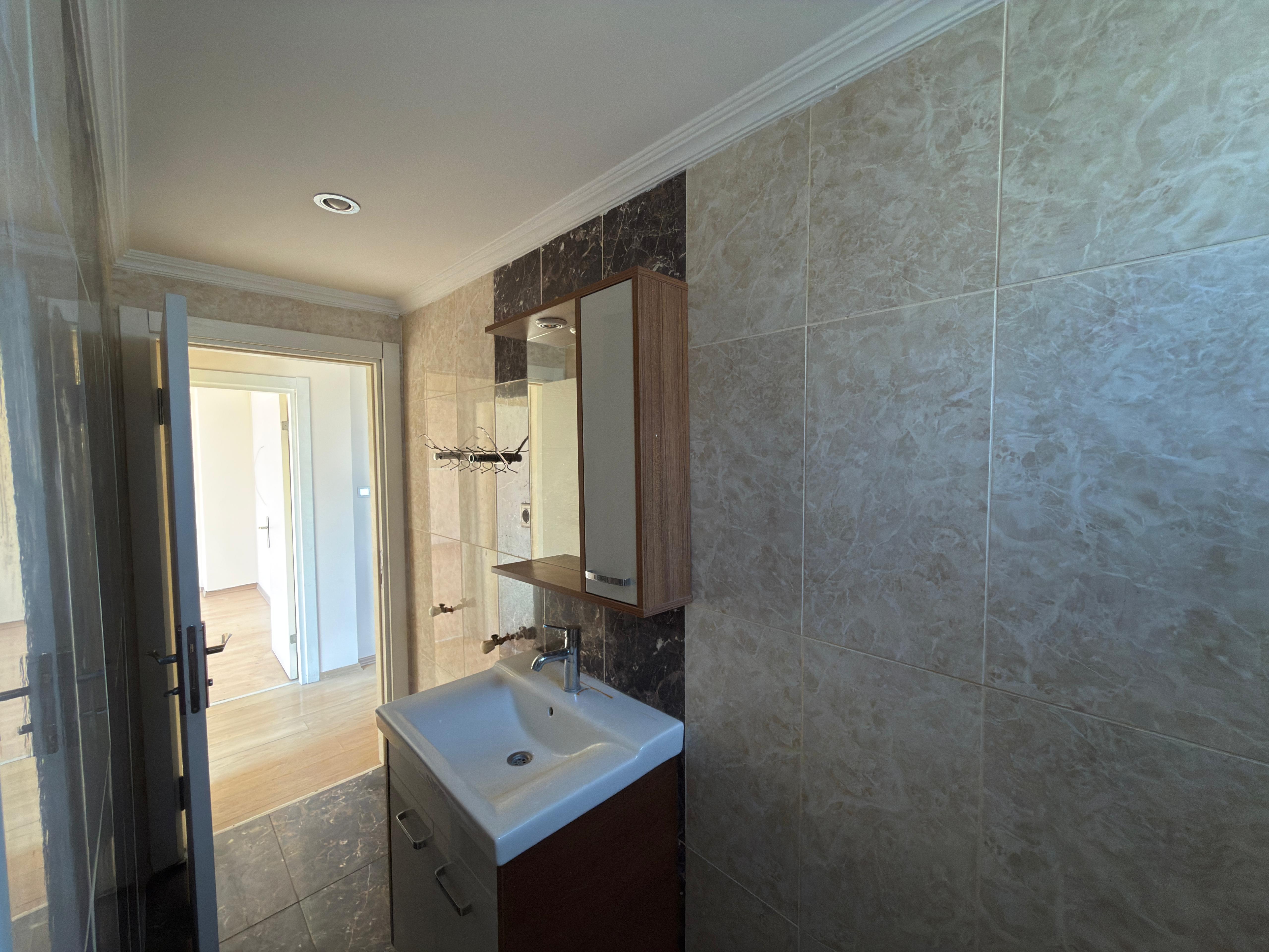 İÇERENKÖY MERKEZDE, METROYA YAKIN SATILIK 2+1 DAİRE - 21