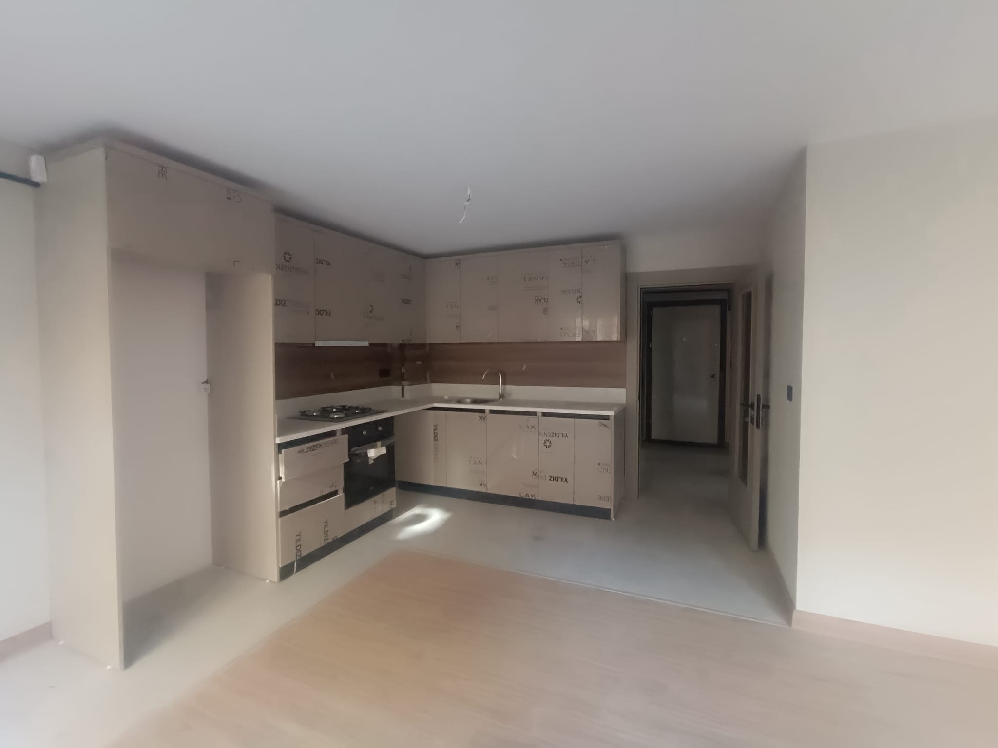 BAHÇELİEVLER EMEK'TE | 2+1 | ASANSÖRLÜ | OTOPARKLI - 5