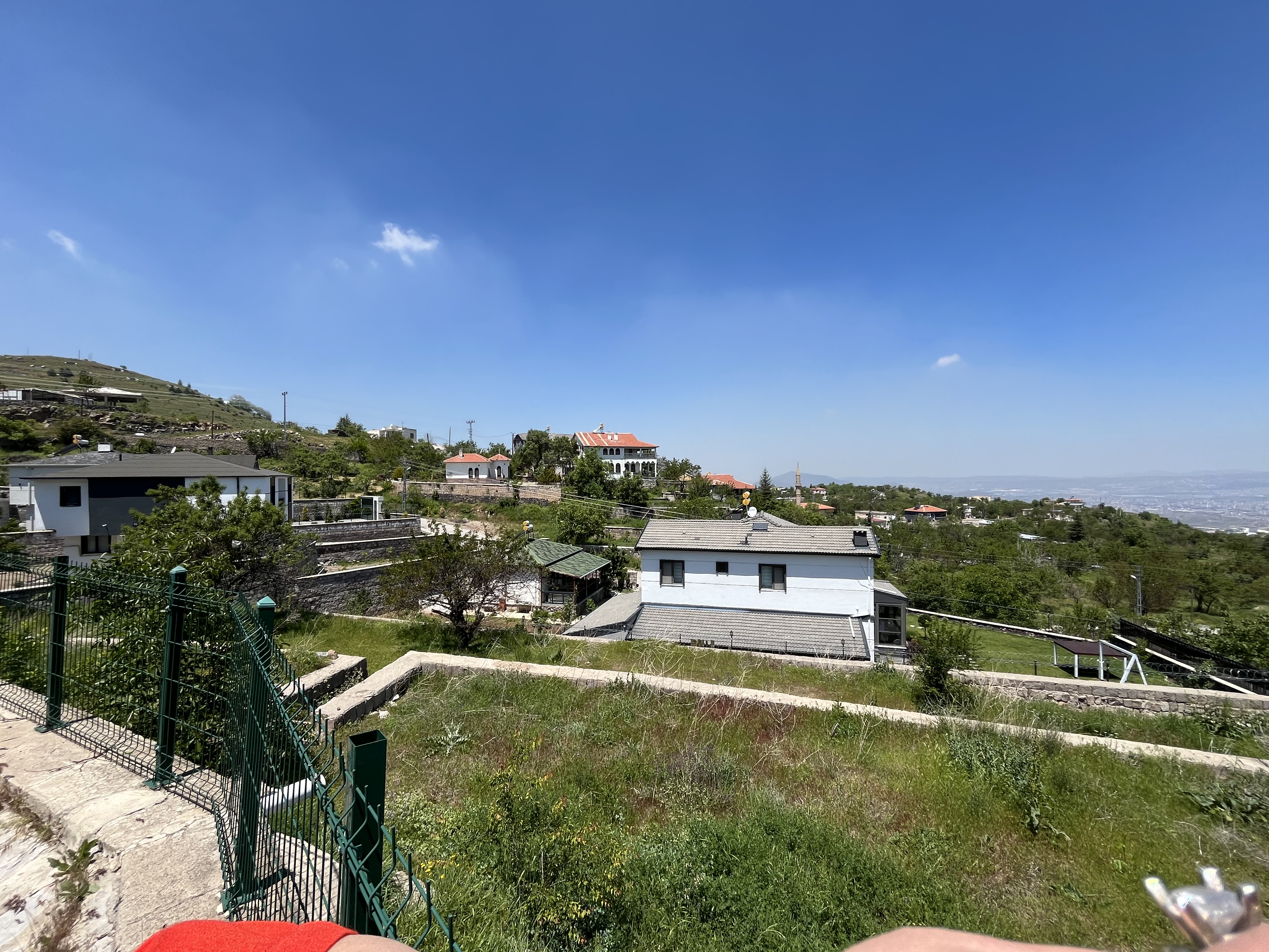 HACILAR AŞAĞI MH.DE 1750 M2 DUVARLARI ÖRÜLÜ KÖŞE VİLLA PARSELİ - 15