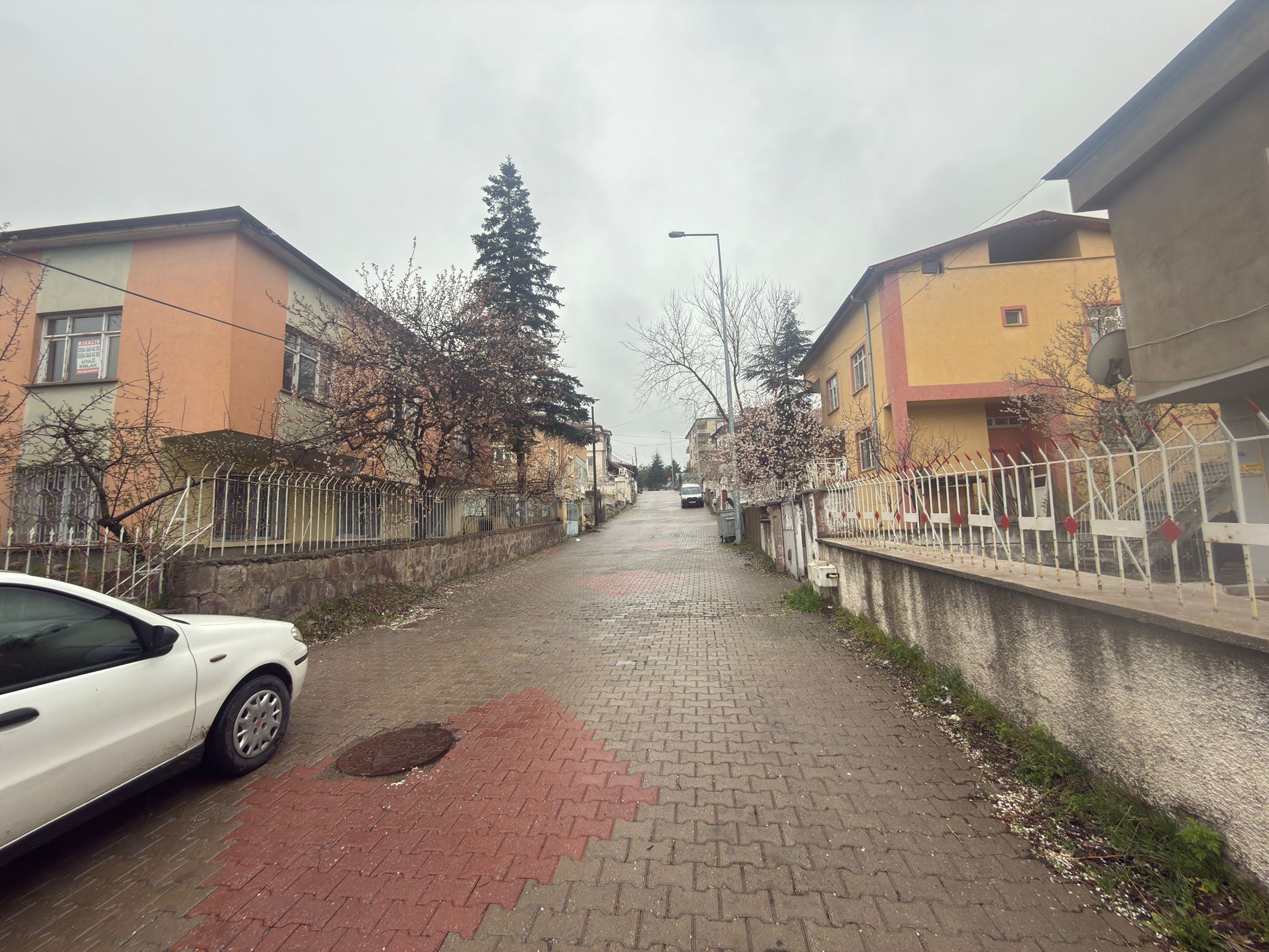 YAŞAR GYO | HACILAR 440 m² ARSA İÇERİSİNDE MÜSTAKİL 2 KATLI SATILIK BİNA ! - 2