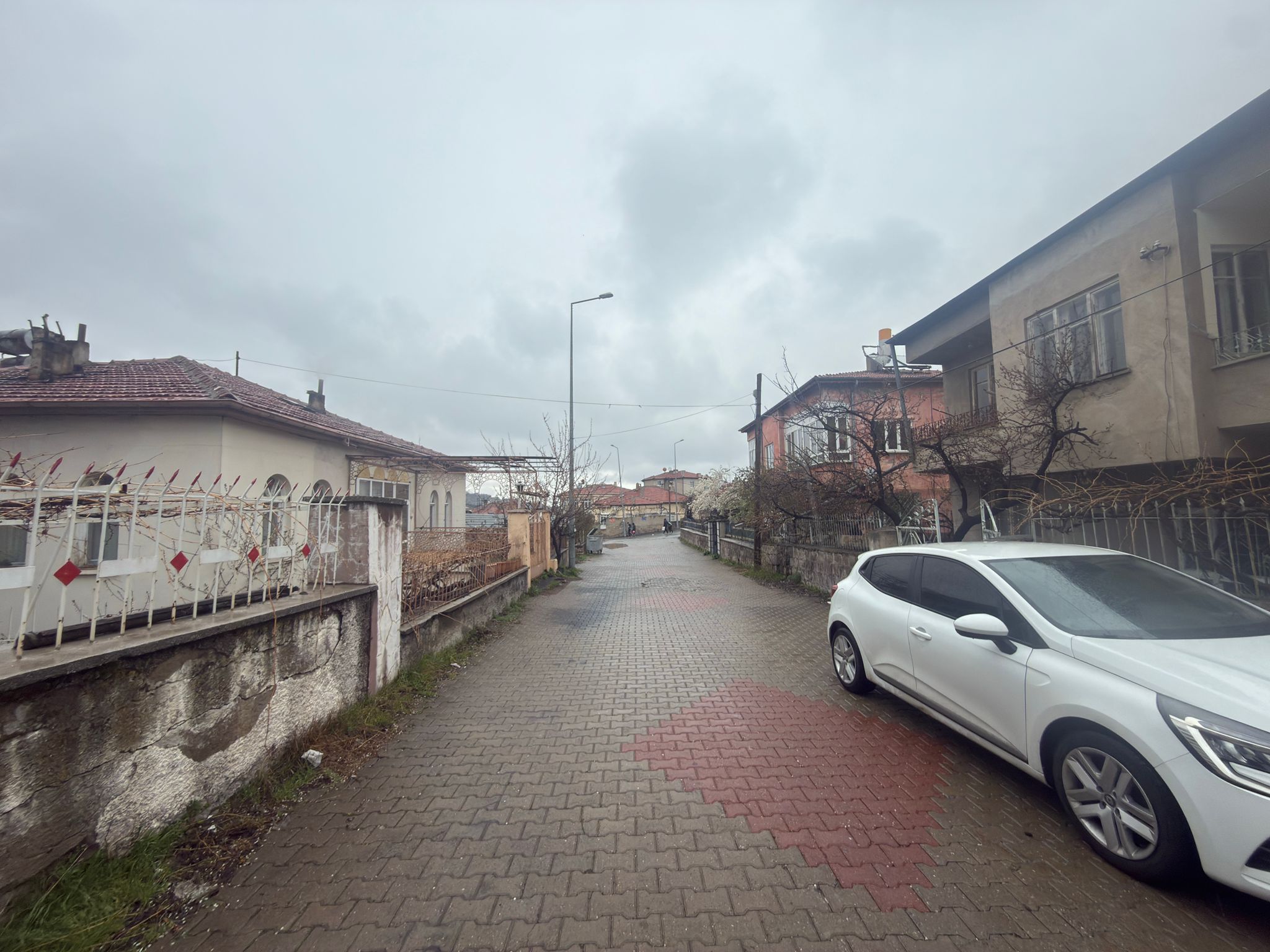 YAŞAR GYO | HACILAR 440 m² ARSA İÇERİSİNDE MÜSTAKİL 2 KATLI SATILIK BİNA ! - 4