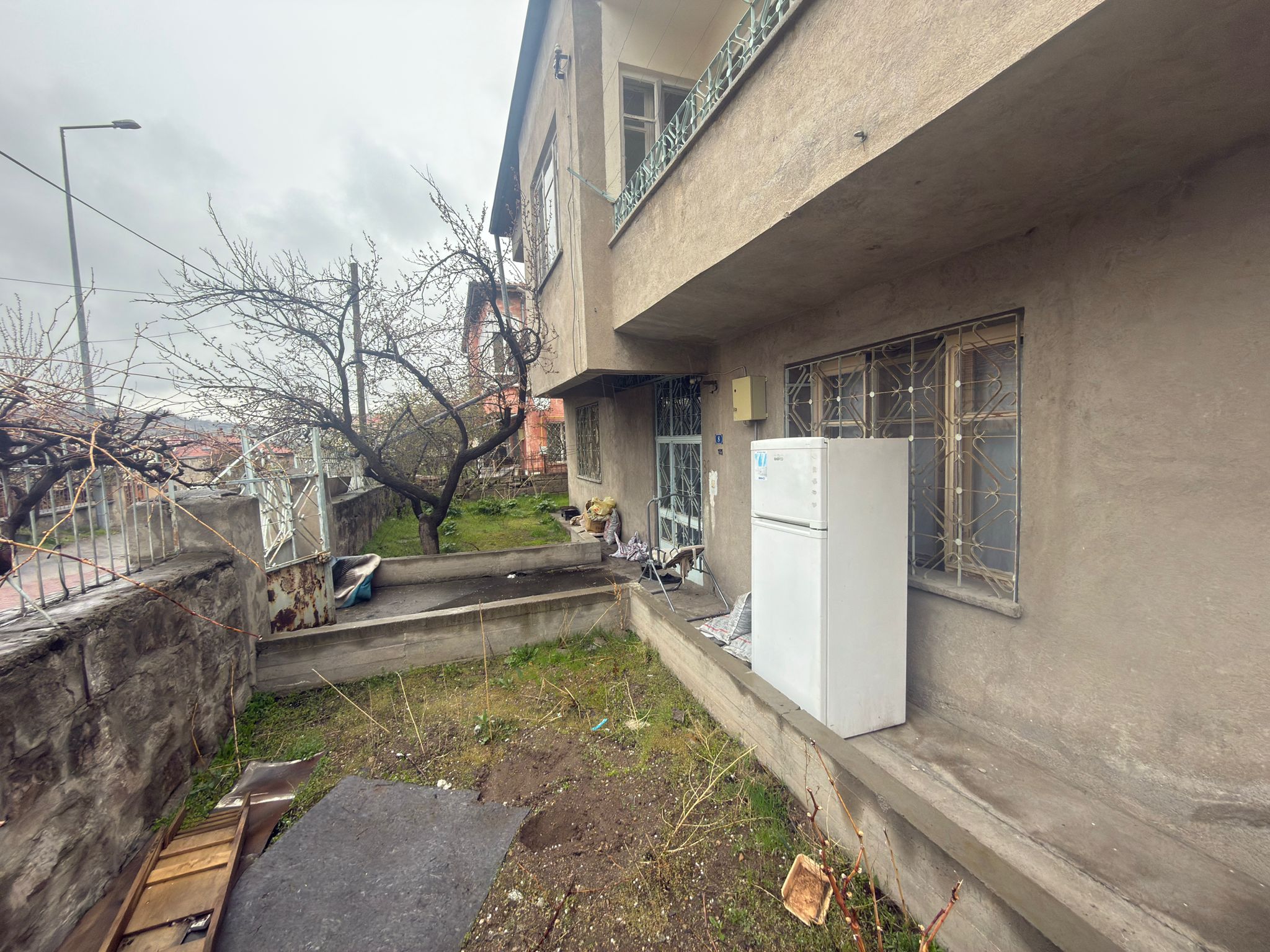 YAŞAR GYO | HACILAR 440 m² ARSA İÇERİSİNDE MÜSTAKİL 2 KATLI SATILIK BİNA !