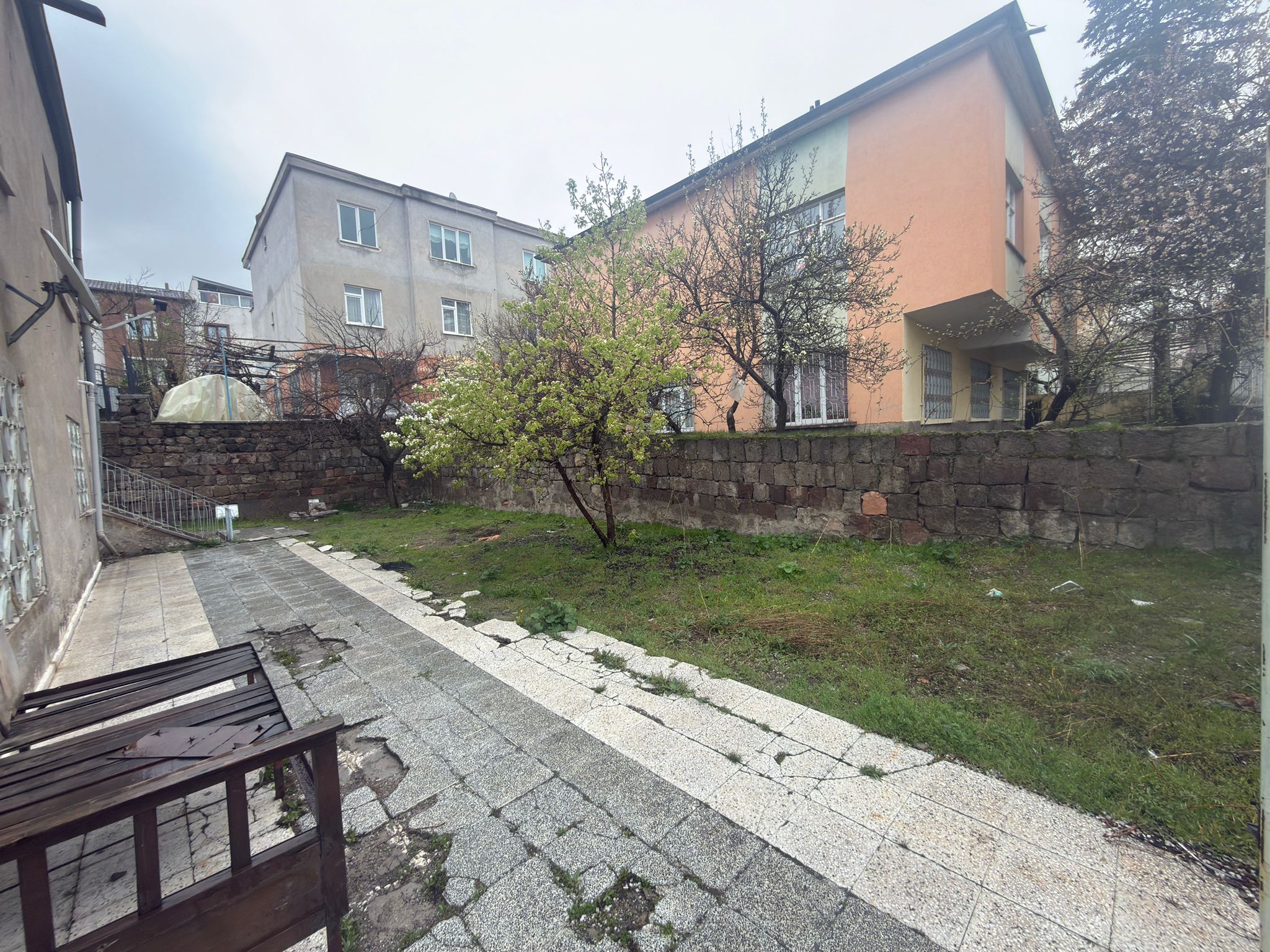 YAŞAR GYO | HACILAR 440 m² ARSA İÇERİSİNDE MÜSTAKİL 2 KATLI SATILIK BİNA ! - 6