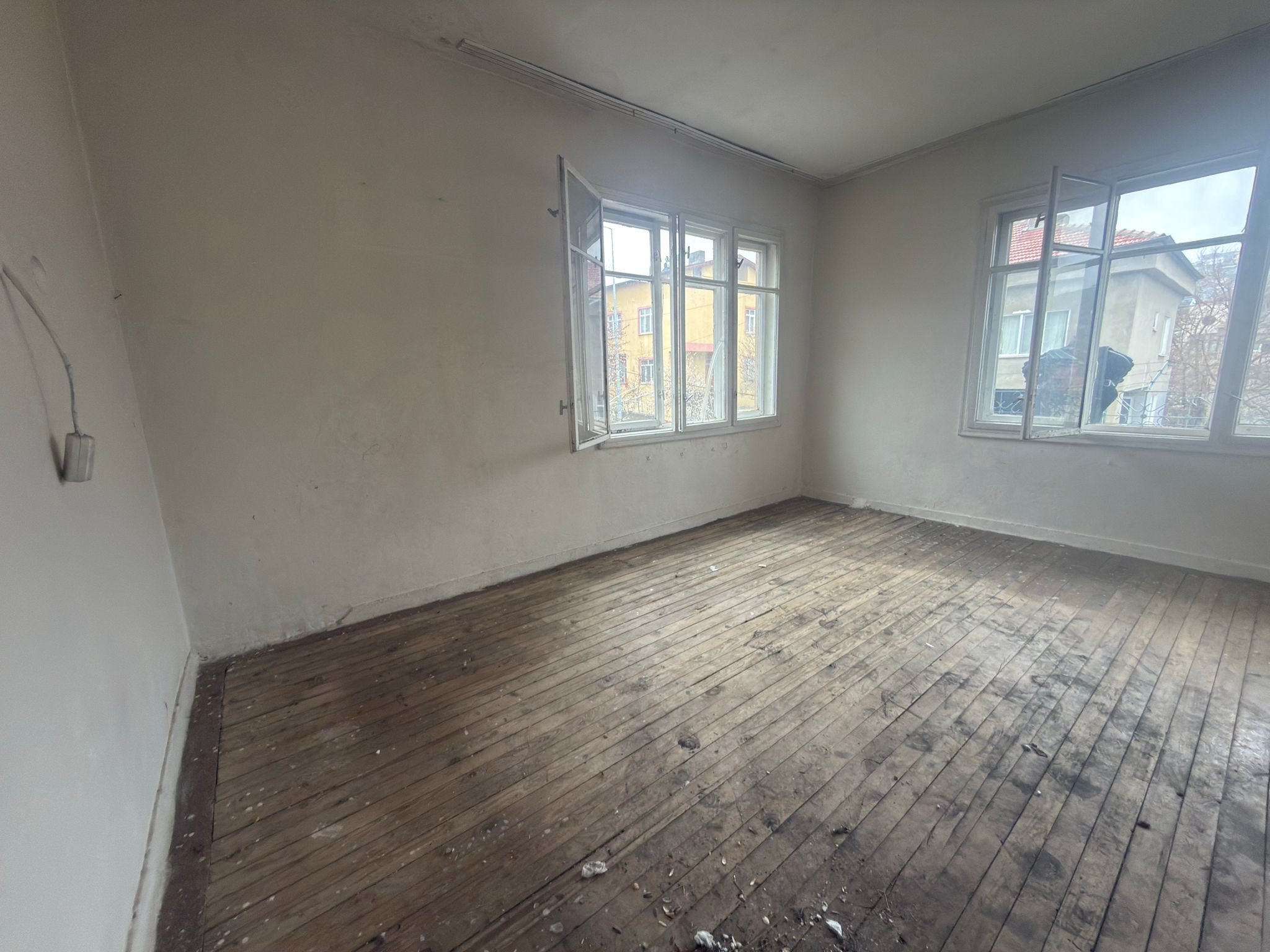 YAŞAR GYO | HACILAR 440 m² ARSA İÇERİSİNDE MÜSTAKİL 2 KATLI SATILIK BİNA ! - 12