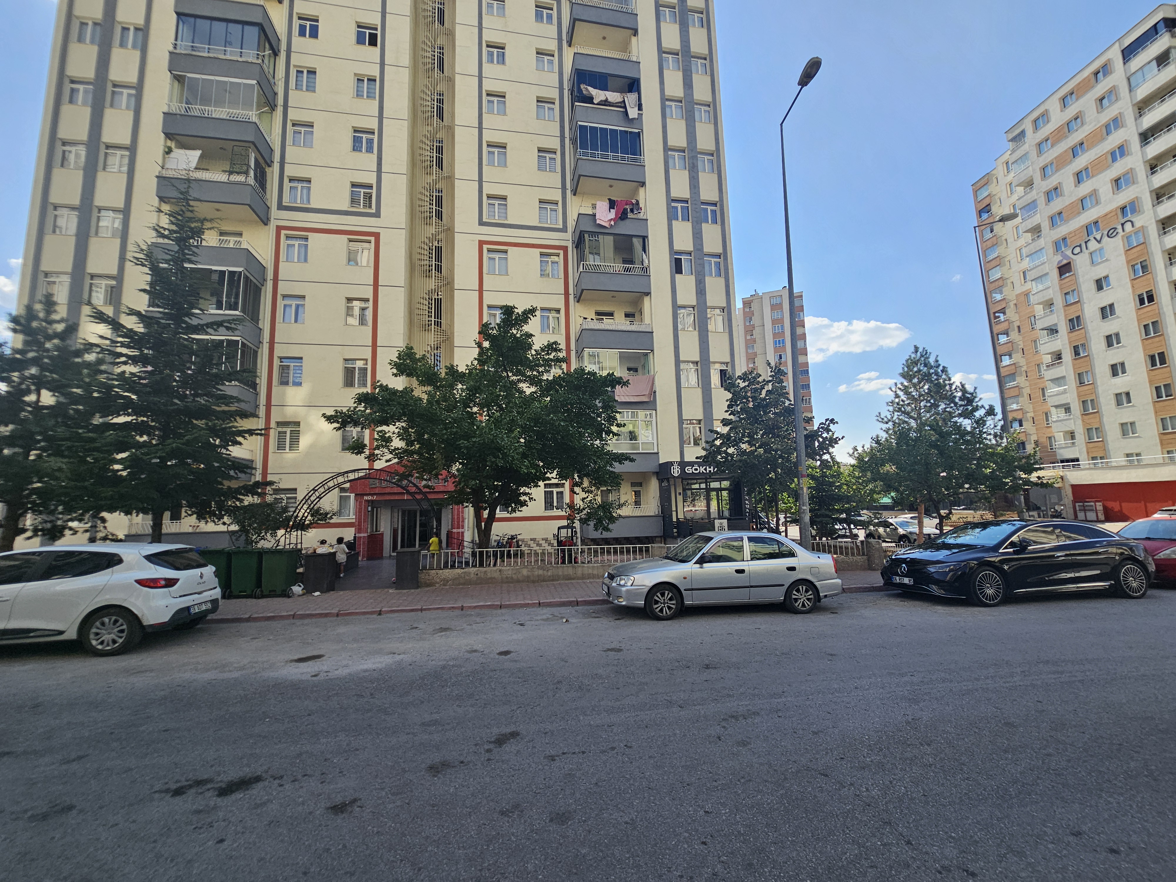 TALAS MİLLET BAHÇESİNE KOMŞU SATILIK 3 + 1 DAİRE