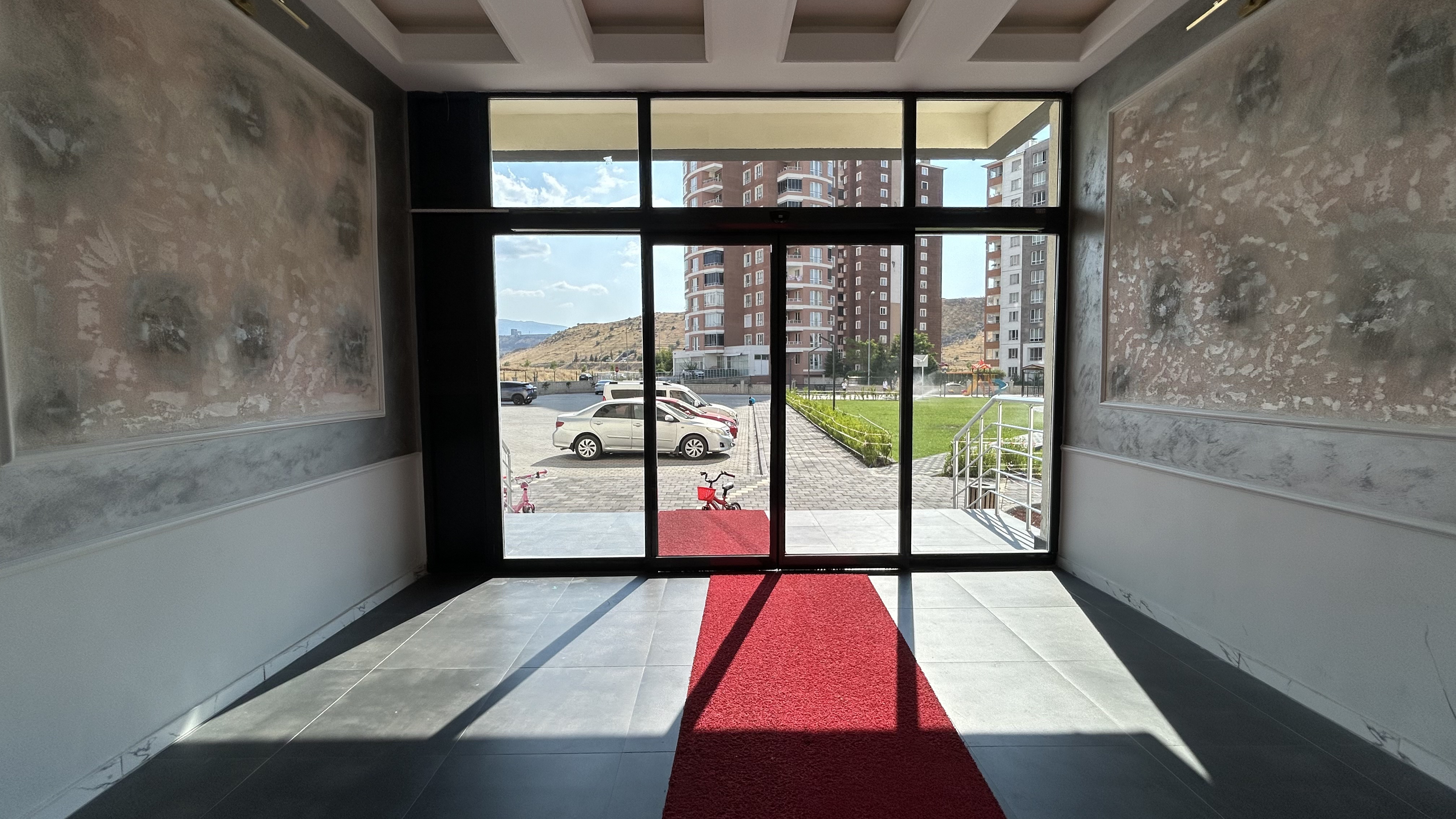 ESENYURT MAH. MERKEZİNDE KİRALIK LÜKS 3+1 DAİRE ! - 7