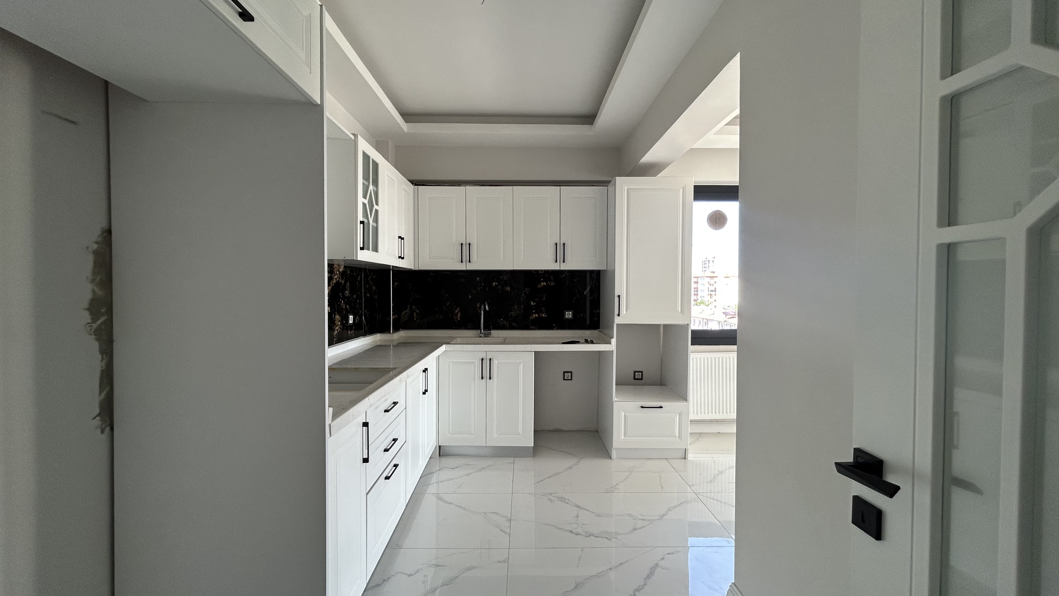 ESENYURT MAH. MERKEZİNDE KİRALIK LÜKS 3+1 DAİRE ! - 14