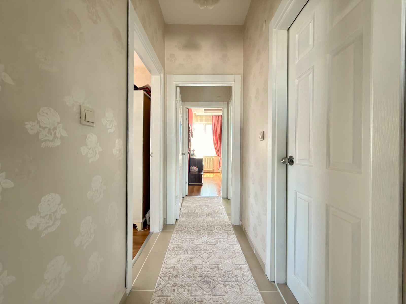 YAŞAR GYO |AYDINLIKEVLER MAHALLESİ'NDE MERKEZİ KONUMDA YAPILI SATILIK 3+1 DAİRE - 16