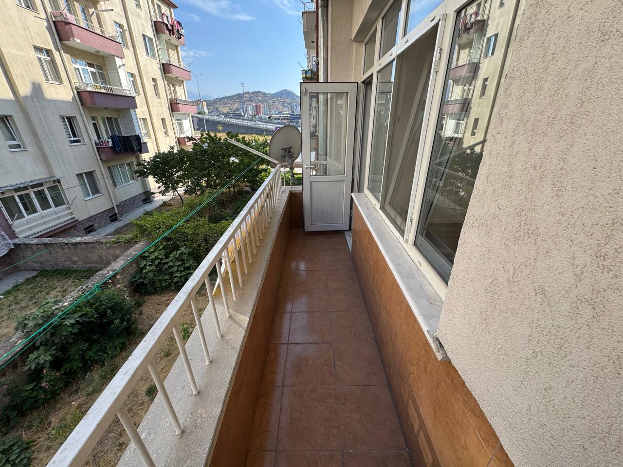 Yaşar Gayrimenkulden  Ziyagökalpte Kiralık 3+1 Daire - 23