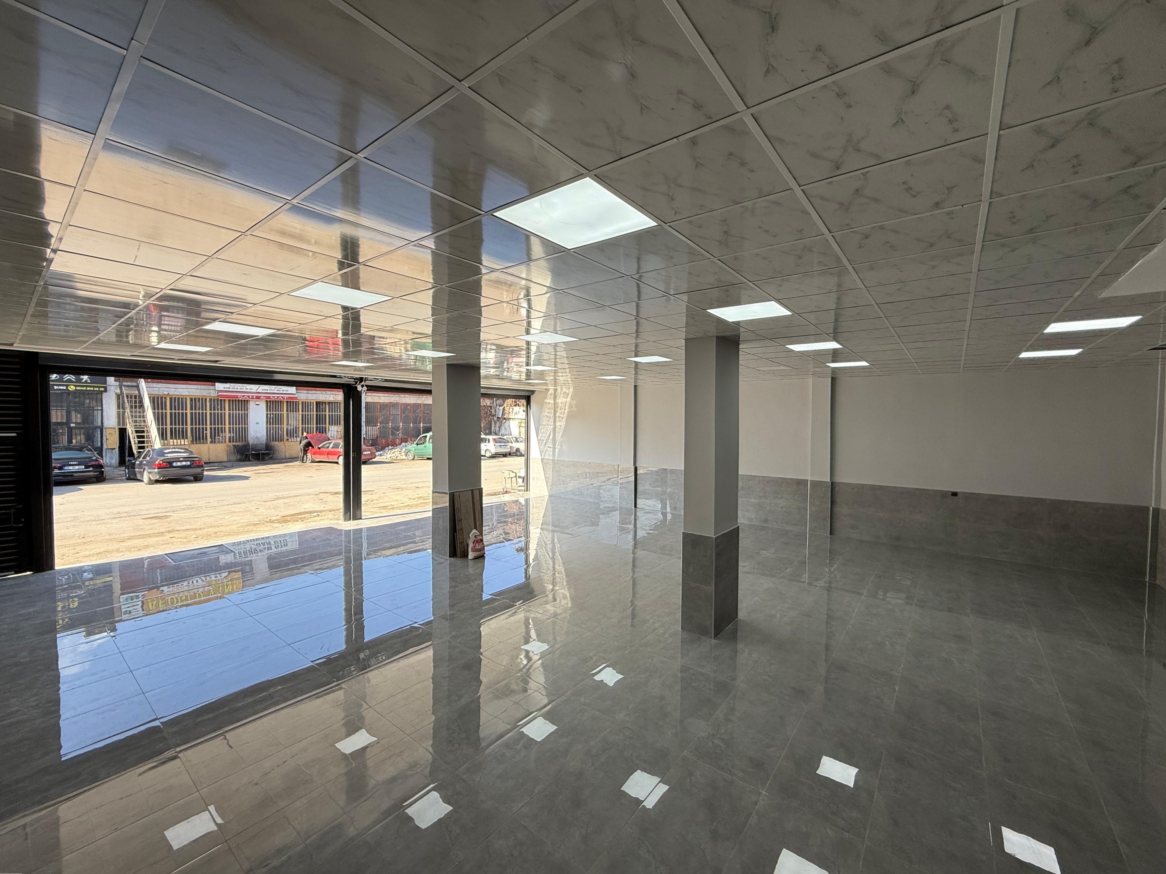 GALERİCİLER SİTESİ KARŞISINDA 350 M² İKİ KATLI KİRALIK DÜKKAN - 6