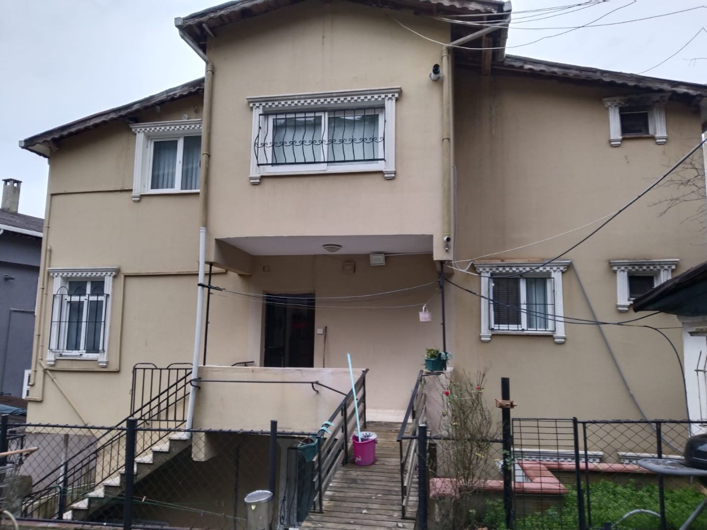 YAŞAR GYO| BEYKOZ ORTAÇEŞME MEYDANDA KOMPLE SATILIK BİNA - 9