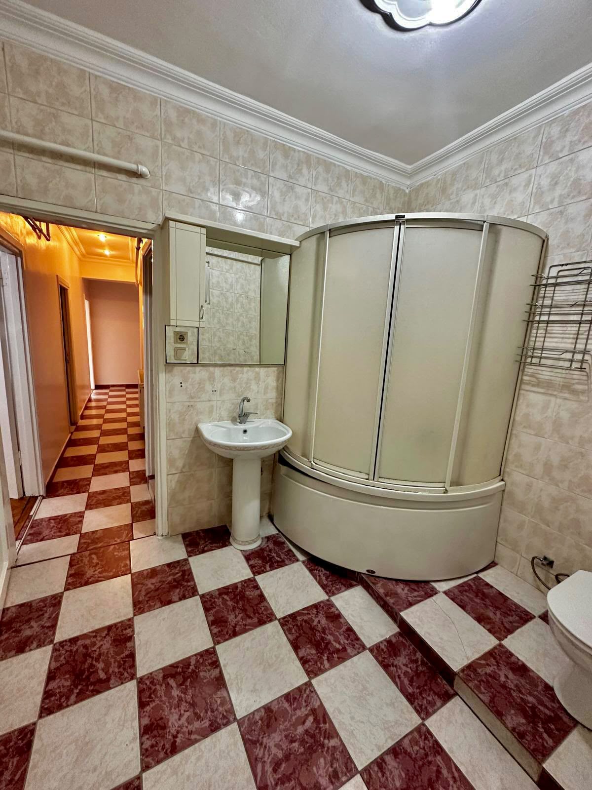 ŞİŞLİ'NİN MERKEZİ NOKTASINDA FERAH 2+1 KİRALIK DAİRE - 15