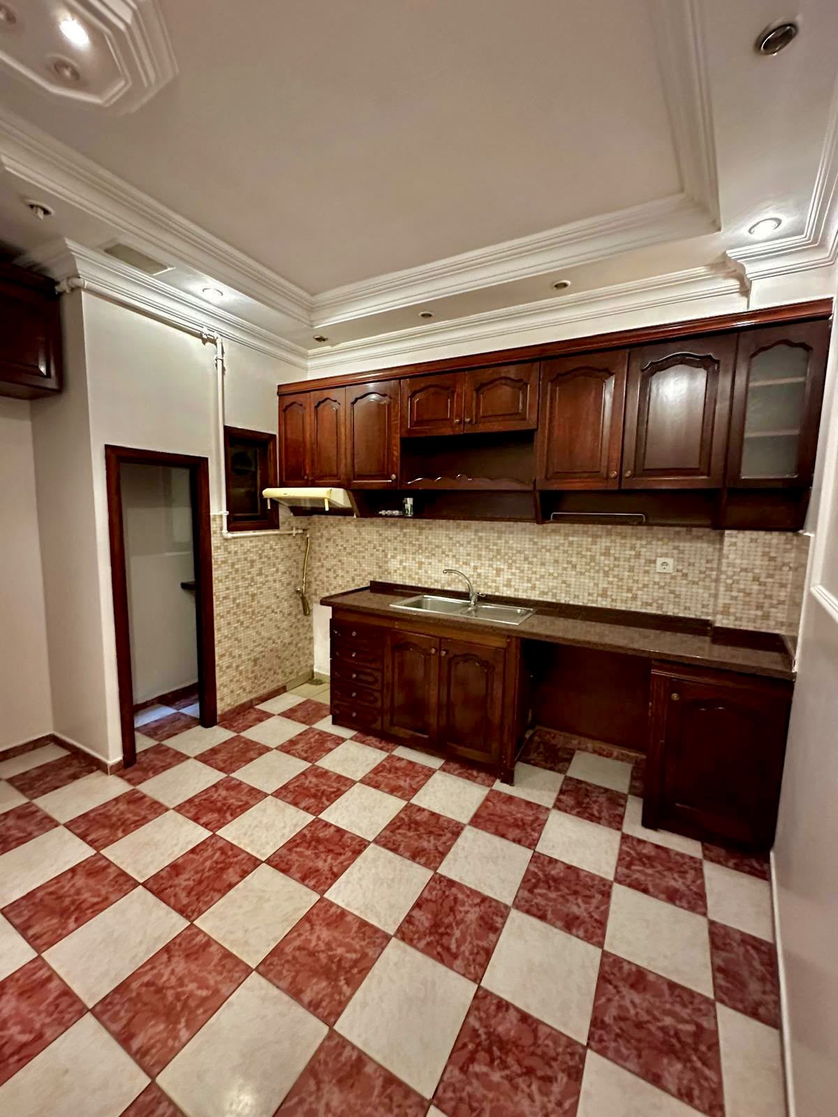 ŞİŞLİ'NİN MERKEZİ NOKTASINDA FERAH 2+1 KİRALIK DAİRE - 3