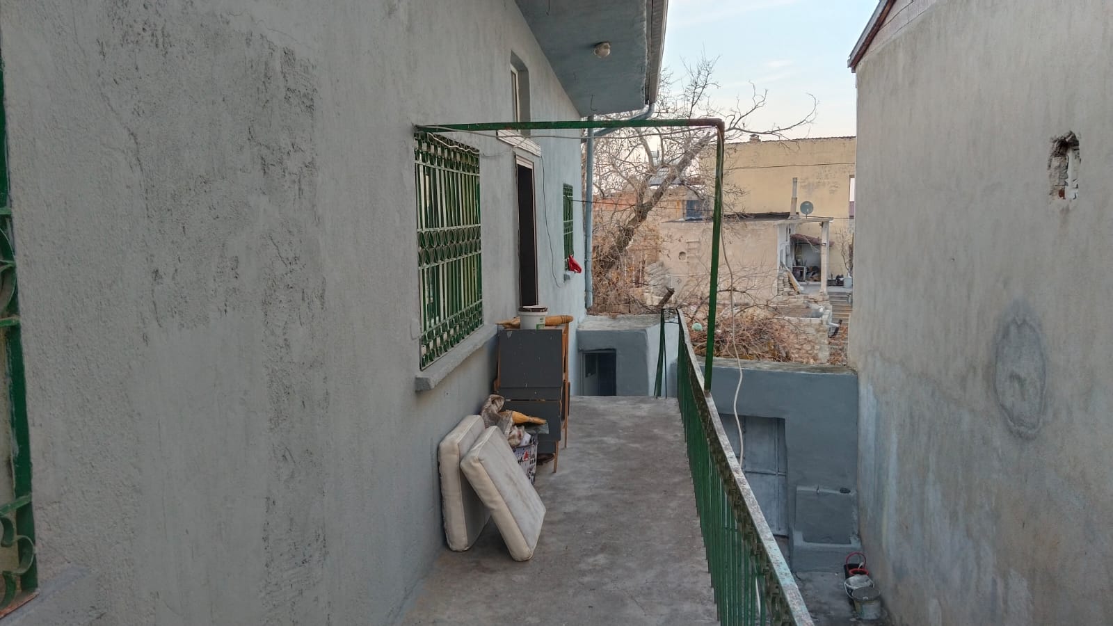 YAŞAR GY<KIRANARDIN  DA SATLIK 2 KATLI MÜSTAKİL EV - 2