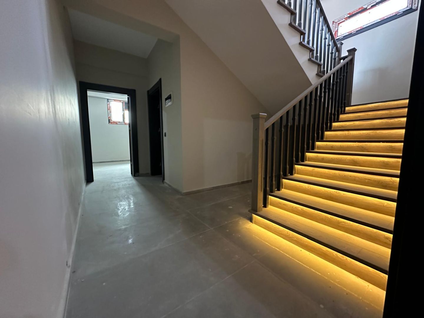 Çaybağlarında Paraşüt Pistine 1 dk Mesafede Site İçerisinde 6+1 Satılık Villalar - 30
